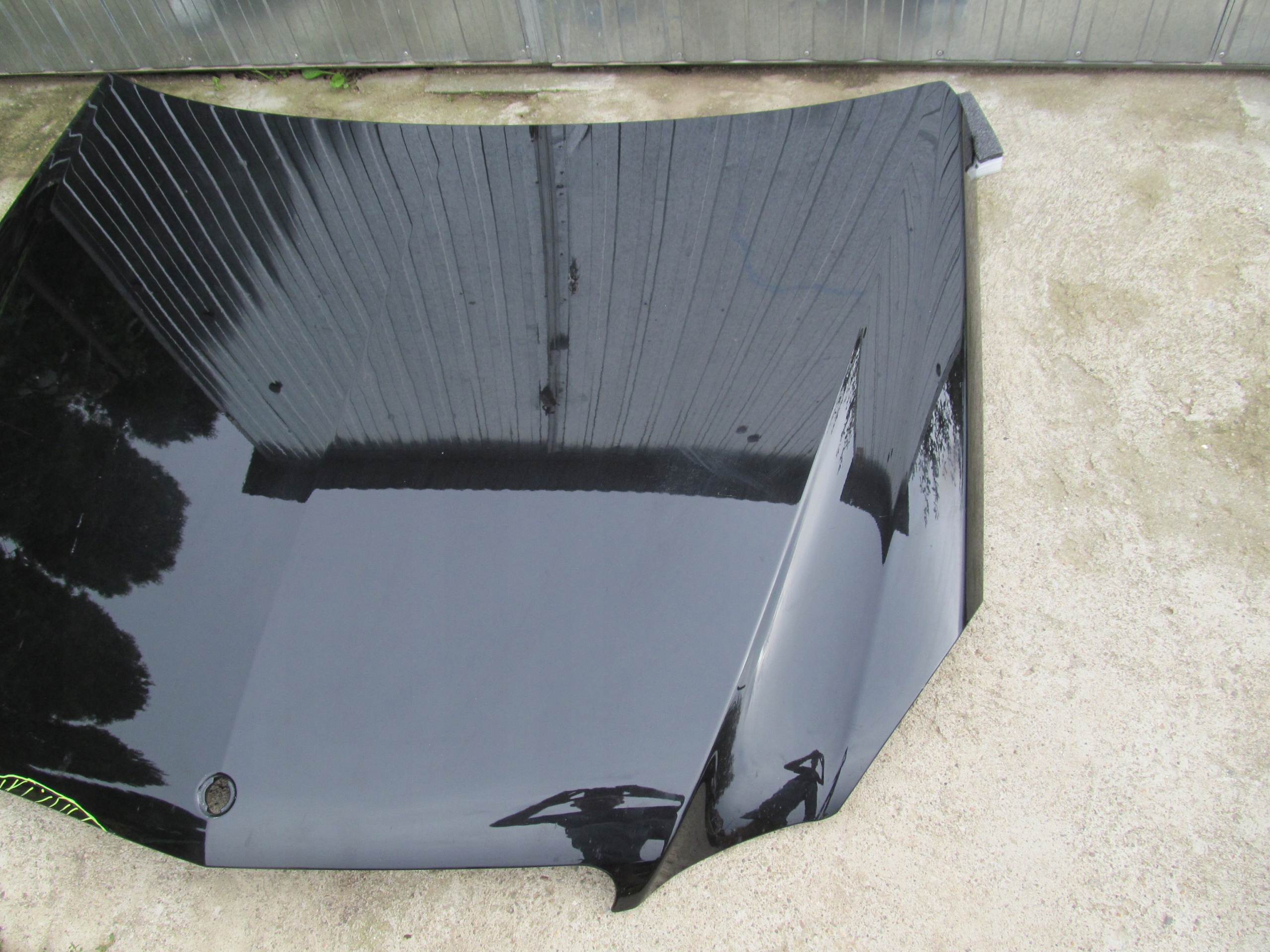 e класс W212 капот черный хорошее