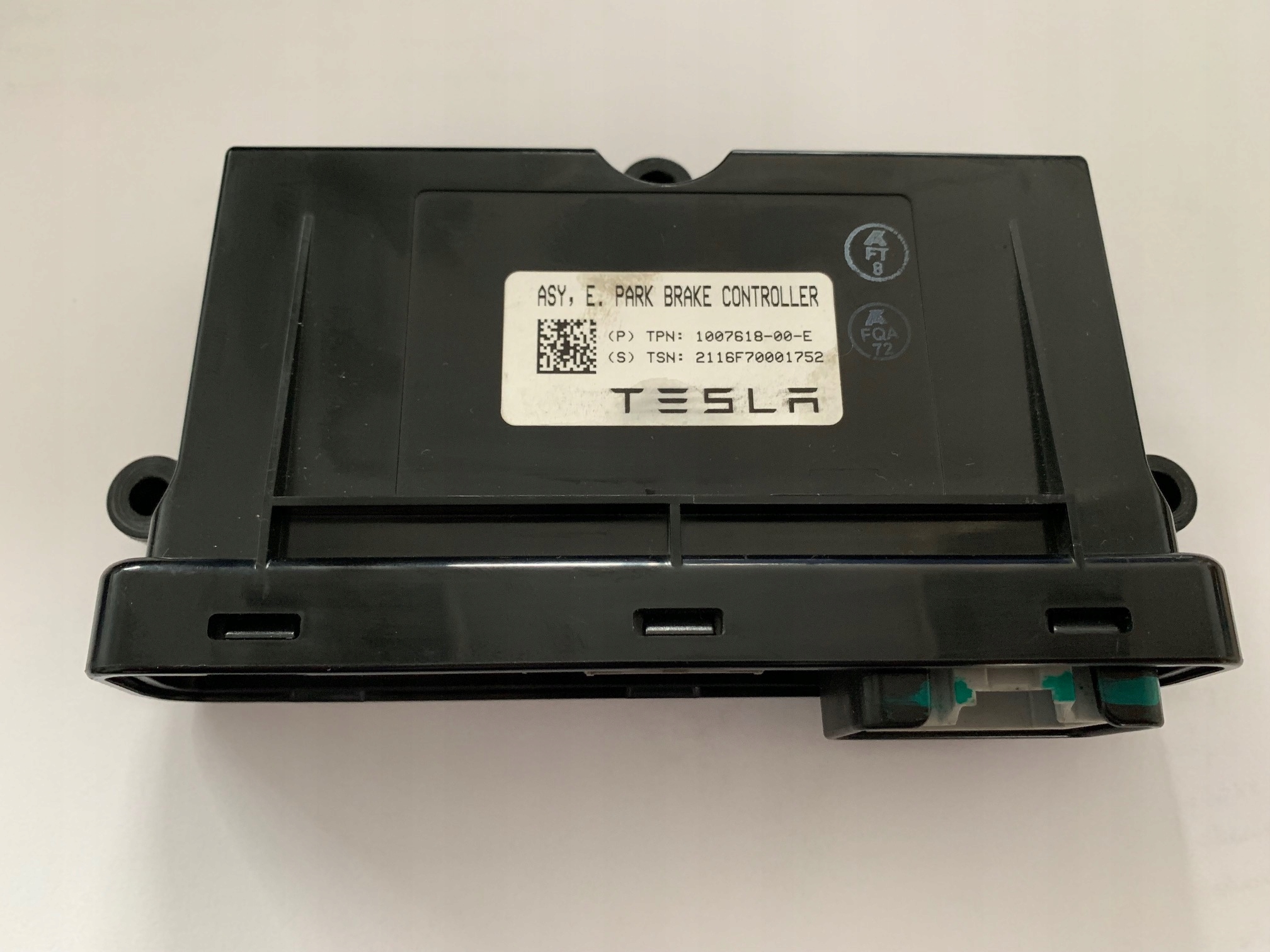 Модуль стояночного тормоза Tesla S X 1007618-00-E