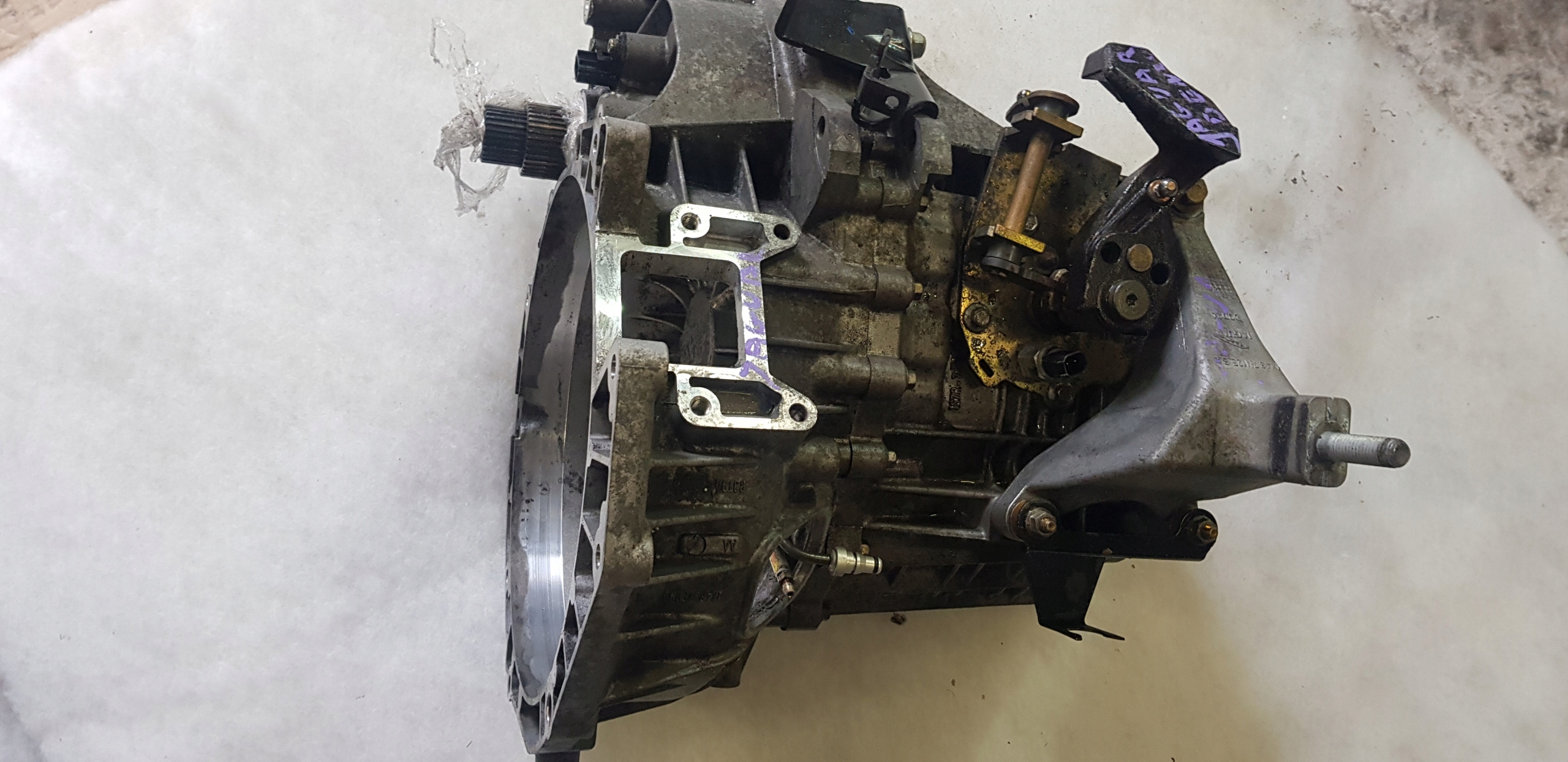 Коробка biegow 3.0v Jaguar X-TYPE