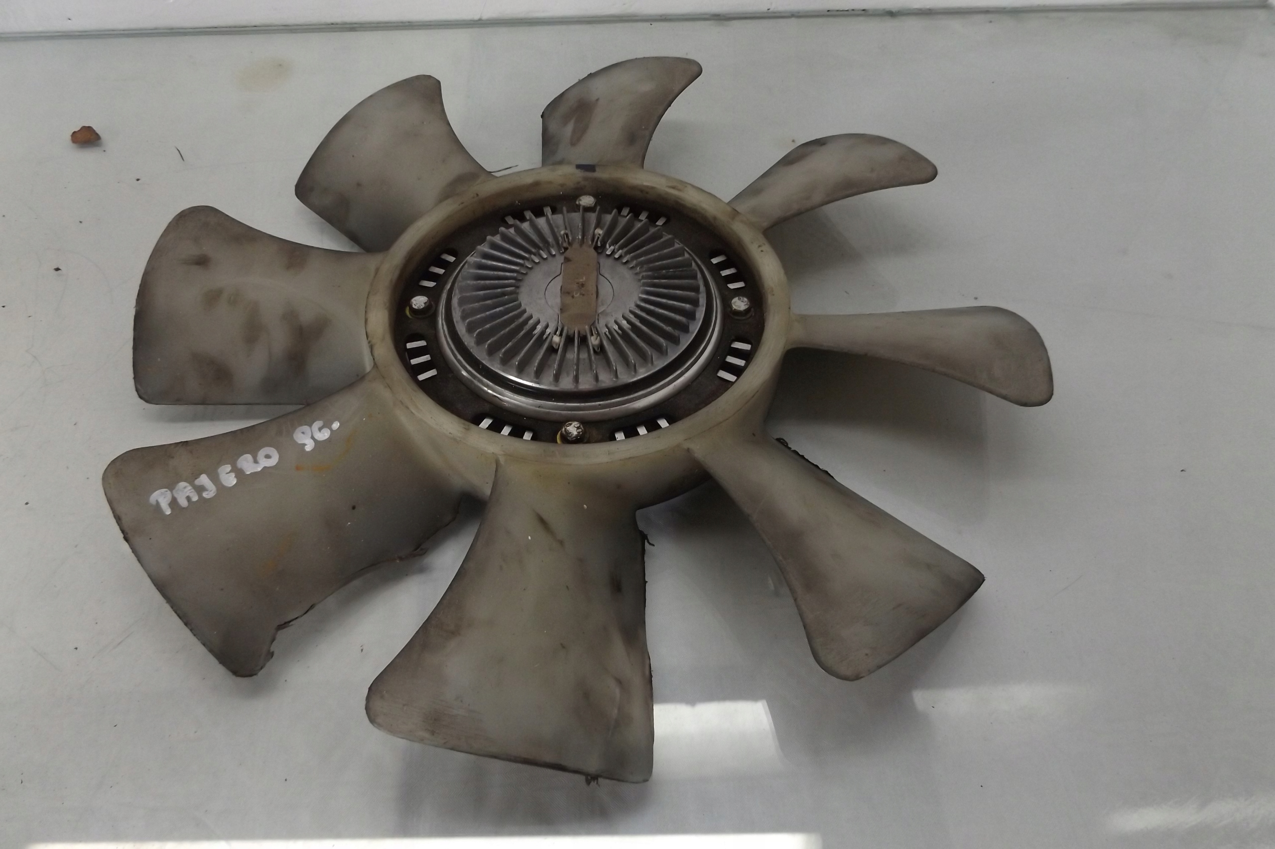 Вентилятор паджеро спорт. Вентилятор Паджеро 2. 1320а015 вентилятор Паджеро. Вентилятор Паджеро 2 2.8 дизель АЛИЭКСПРЕСС.