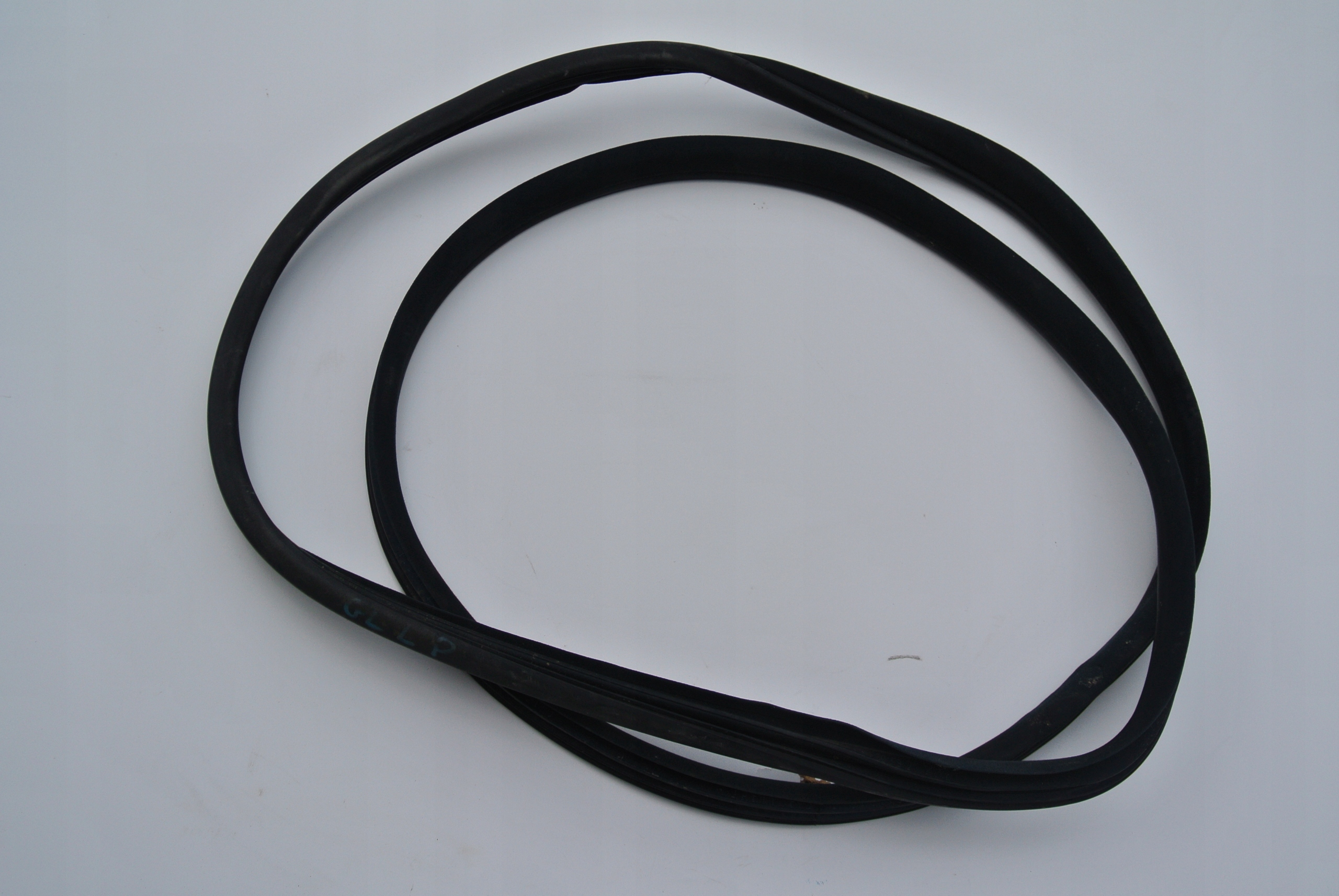 MERCEDES GL ML W164 USZCZELKA LEWY PRZÓD