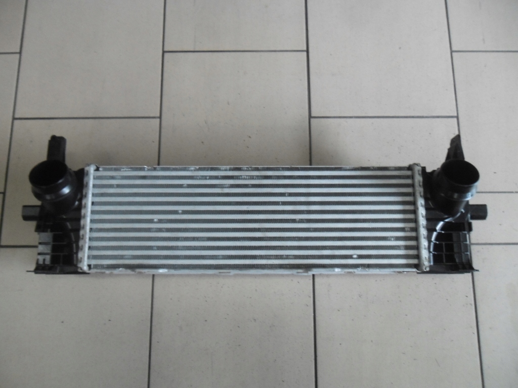BMW X3 G01 X4 G02 8578146 интеркулер