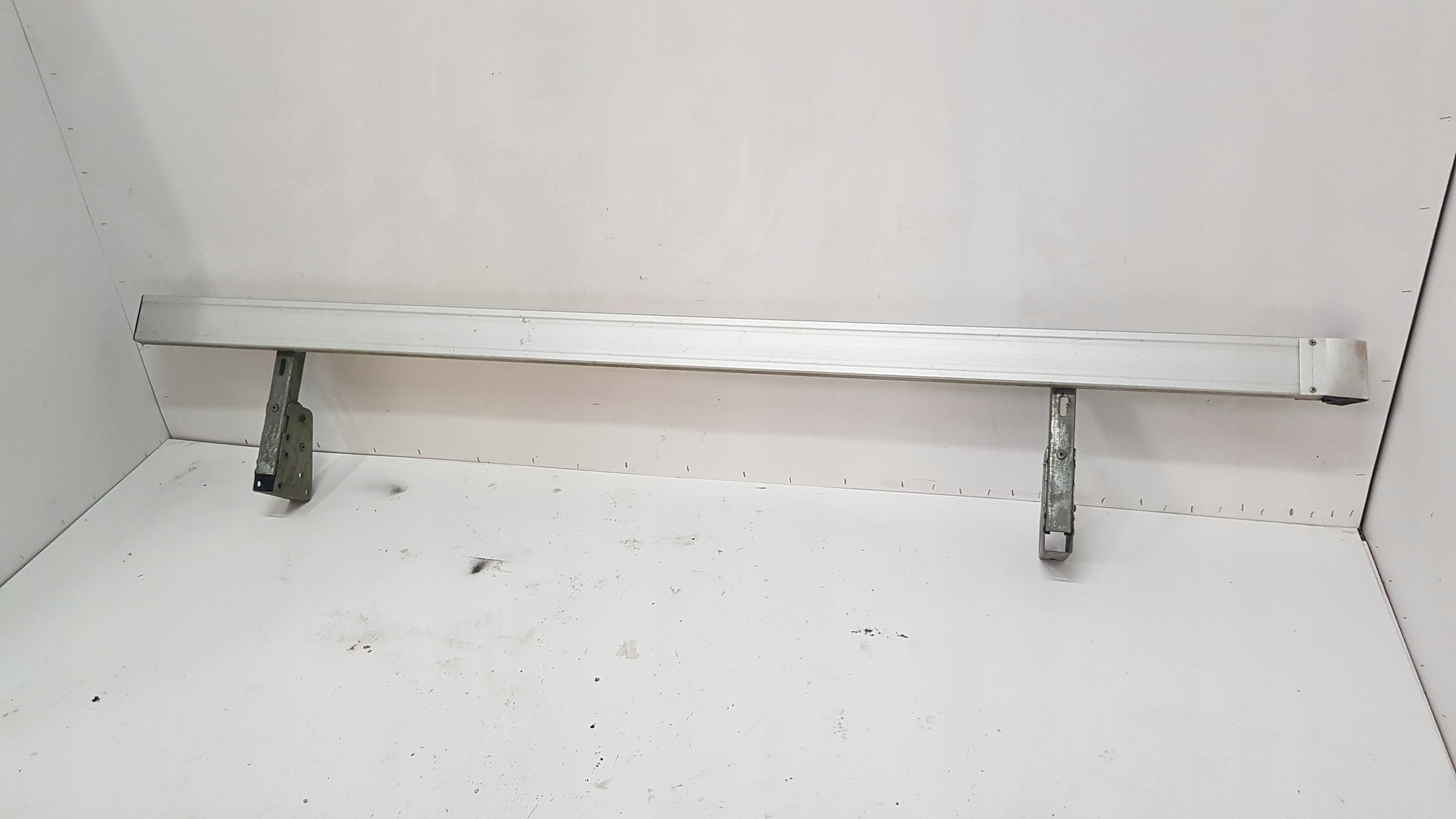 УСТАНОВКА МЕЖОСЕВОЙ КРЫШКИ БАКА VOLVO FH