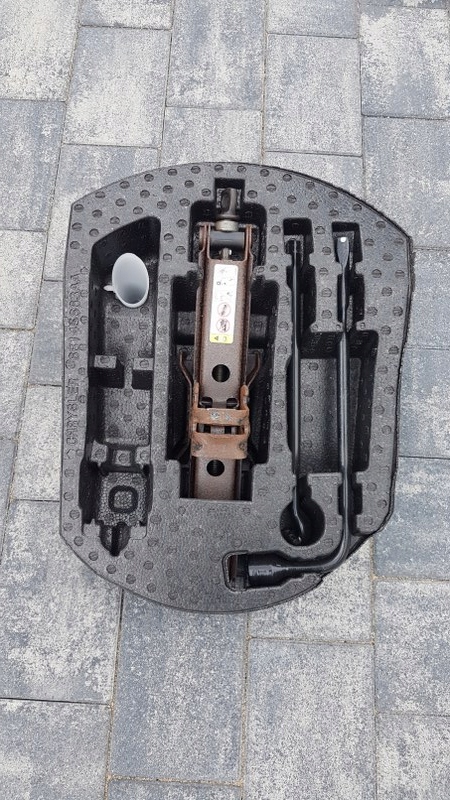 JEEP GRAND CHEROKEE 11-19 НАБІР ІНСТРУМЕНТІВ