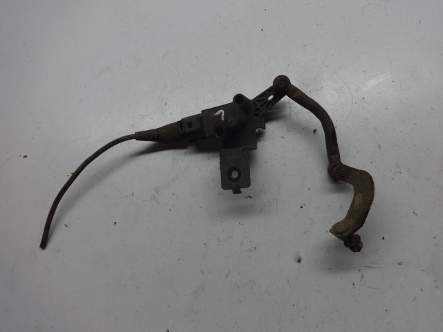 VW SCIROCCO 08-14R датчик выравнивания передний левый