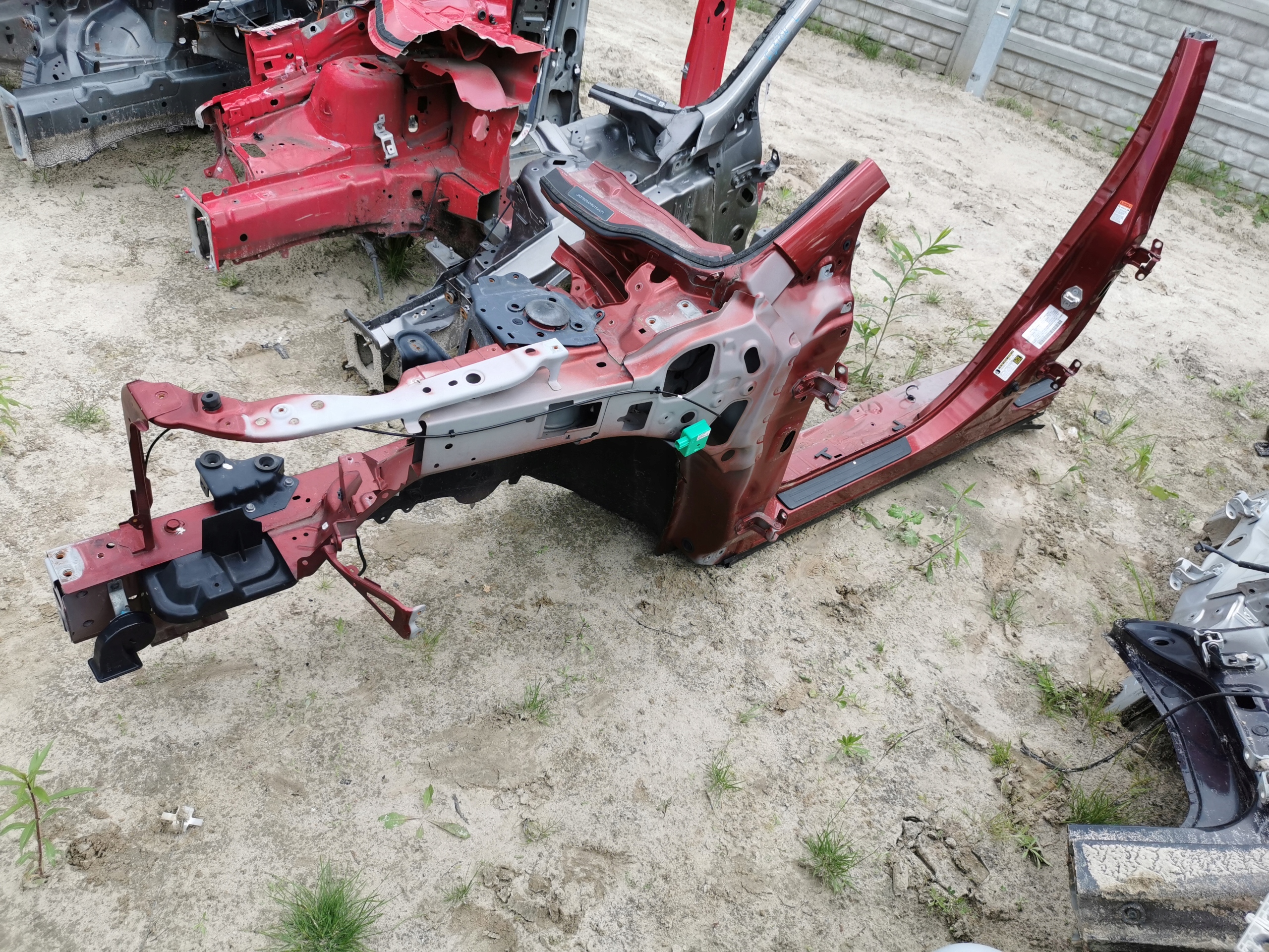 ЛОНЖЕРОН ЛЕВЫЙ ПРАВЫЙ ПЕРЕДНИЙ КВАДРАНТ MAZDA CX-9