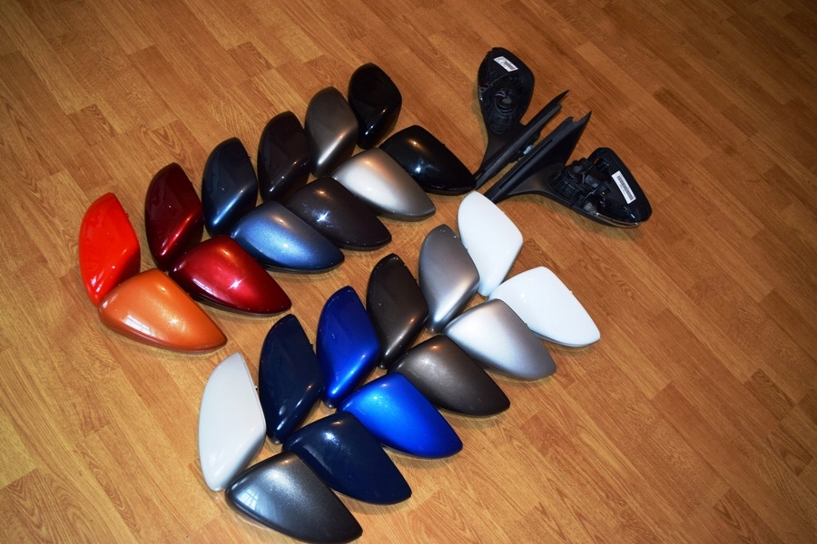 LUSTERKO LEWE PRAWE 6PIN FORD FOCUS MK4 IV ROK2020 Producent części Ford OE