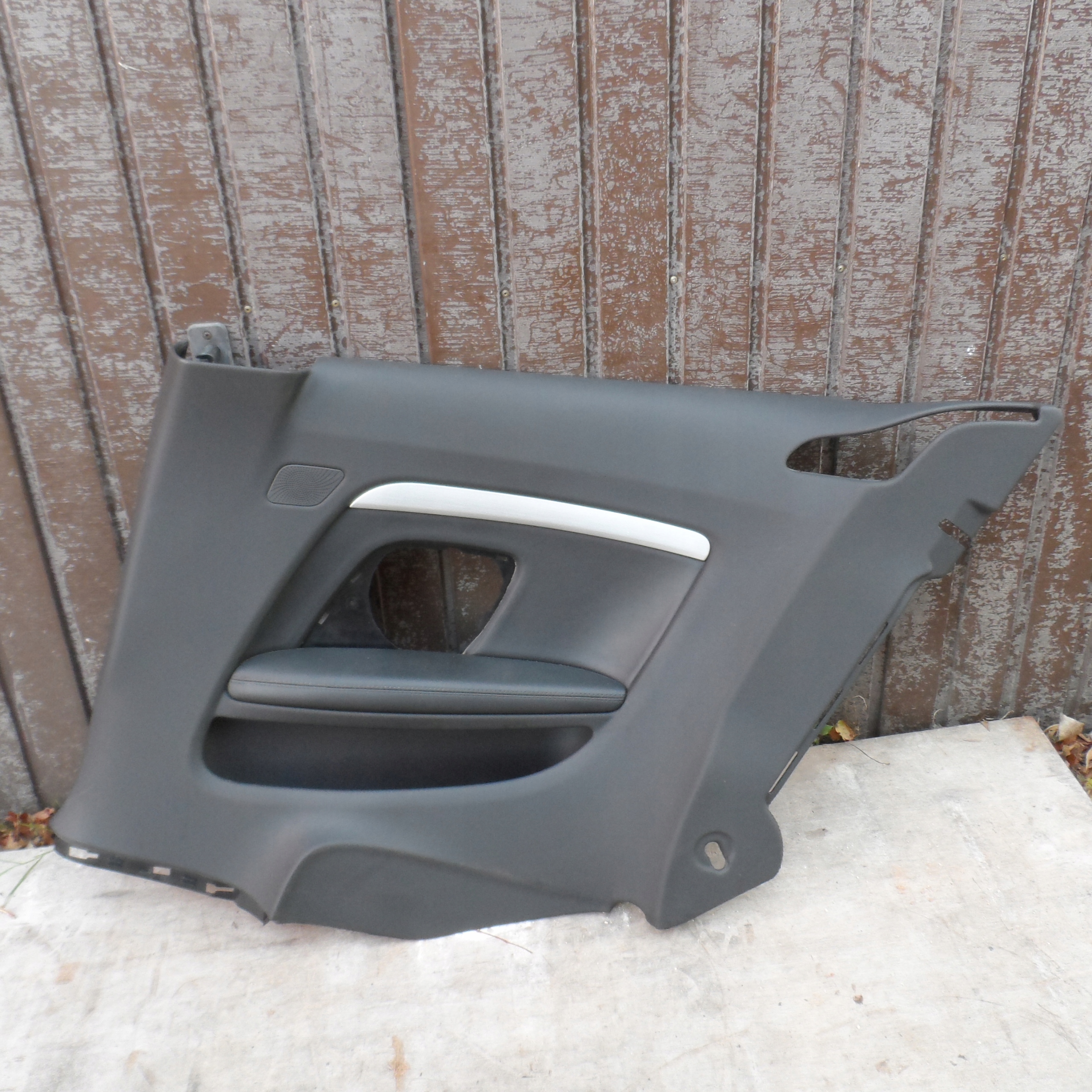 BOCZKI TAPICERKA TYŁ AUDI A5 S5 COUPE 10r