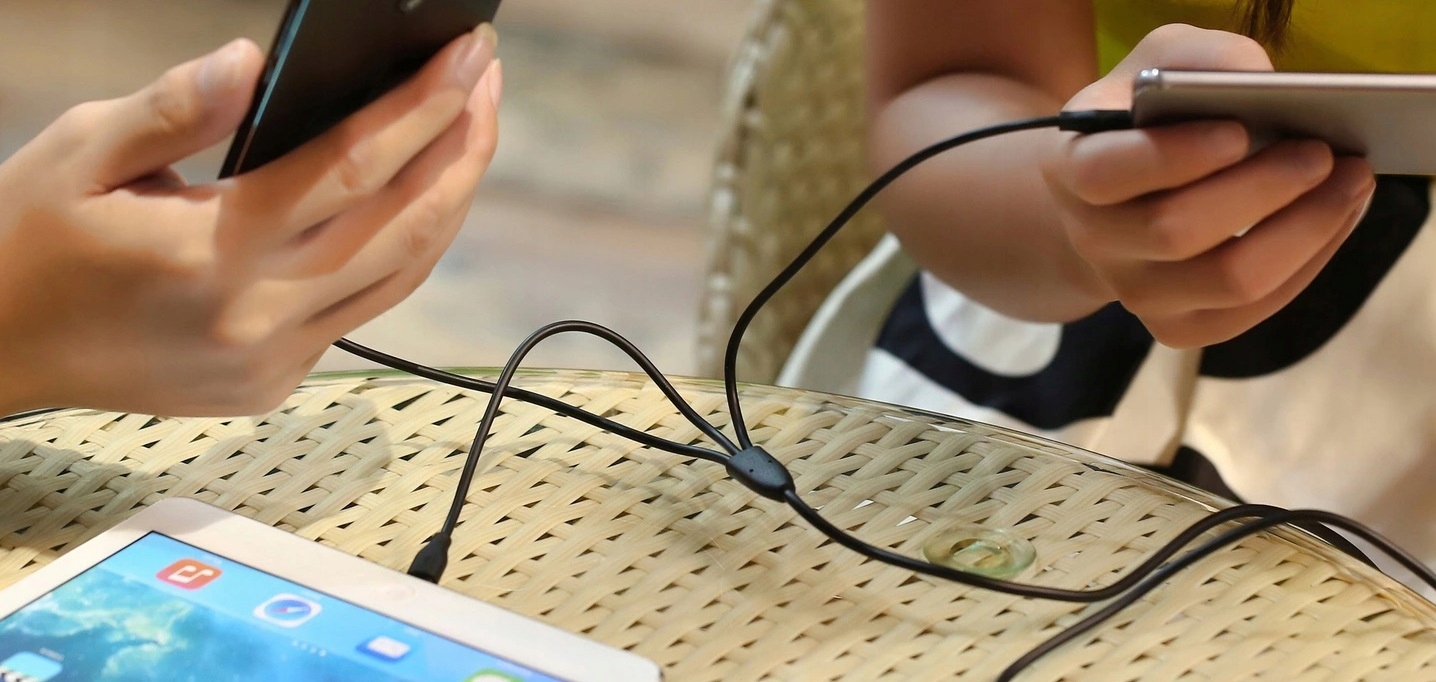 KABEL 3IN1 DO APPLE lightning / micro USB / TYP-C Kolor czerwony