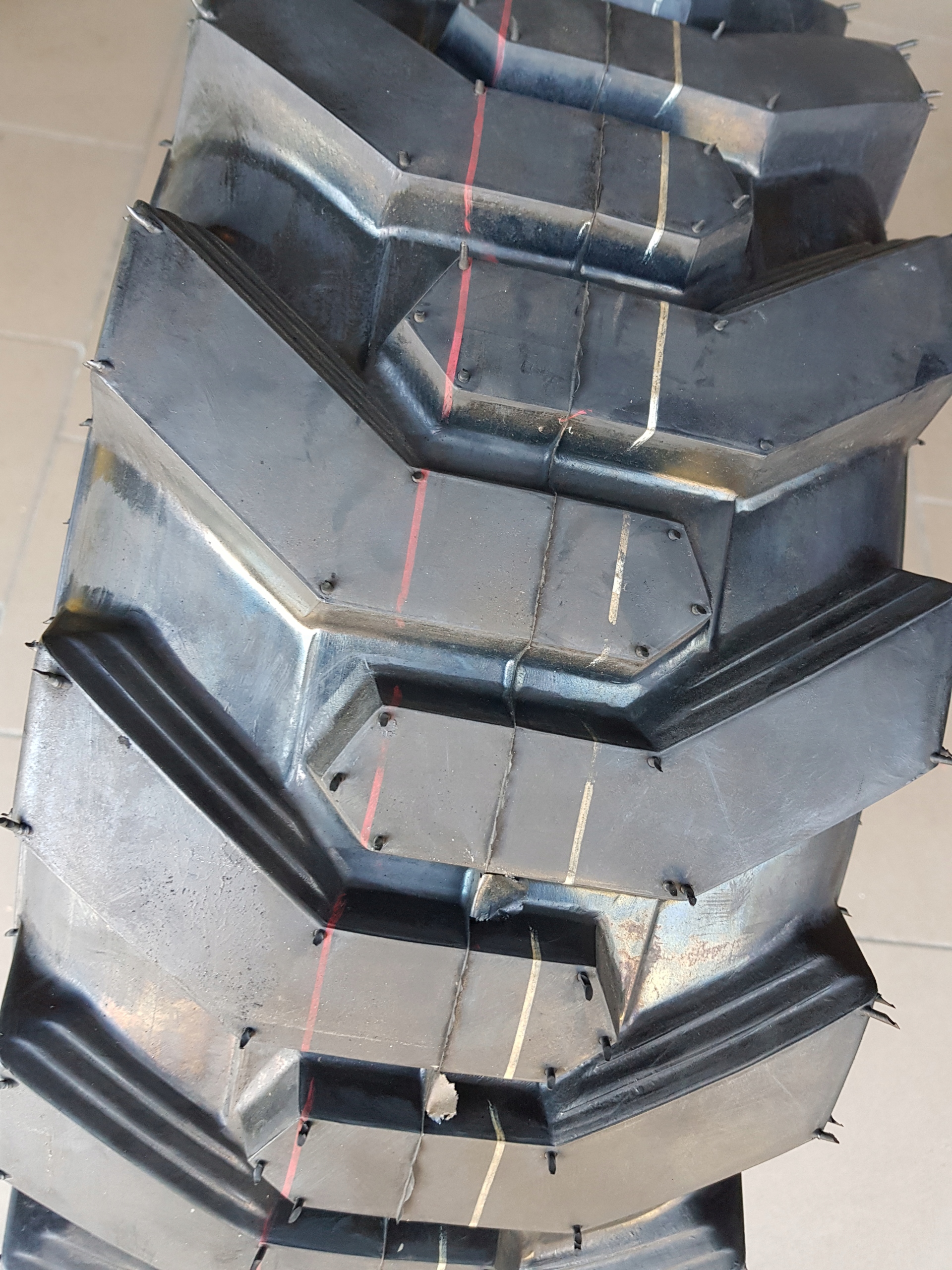 Opony NOWE 12-16.5 Trelleborg SK800 PREMIUM 12PR Marka Trelleborg