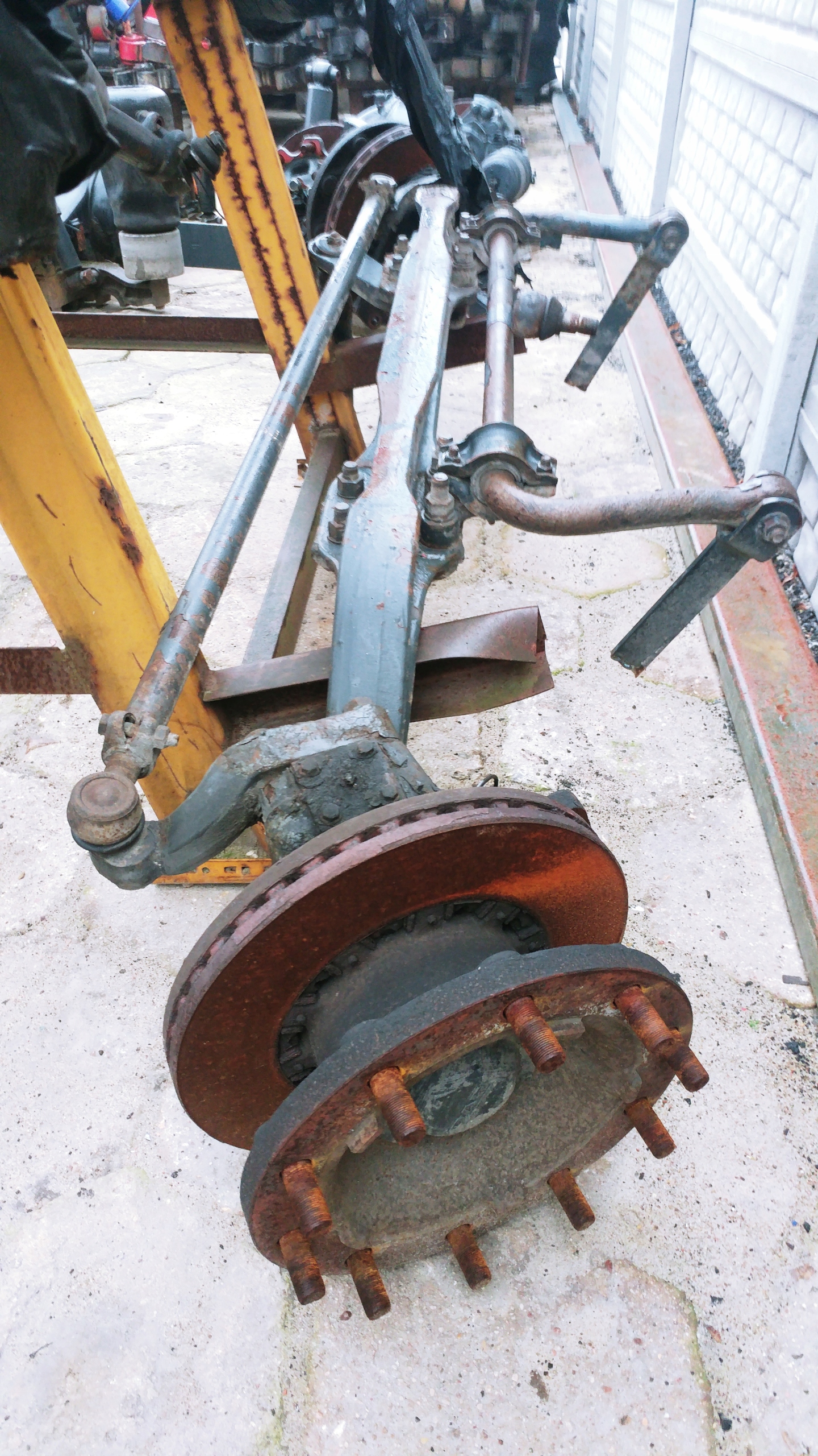 DAF CF 85 XF 105 OŚ BELKA PRZÓD + ZWROTNICE