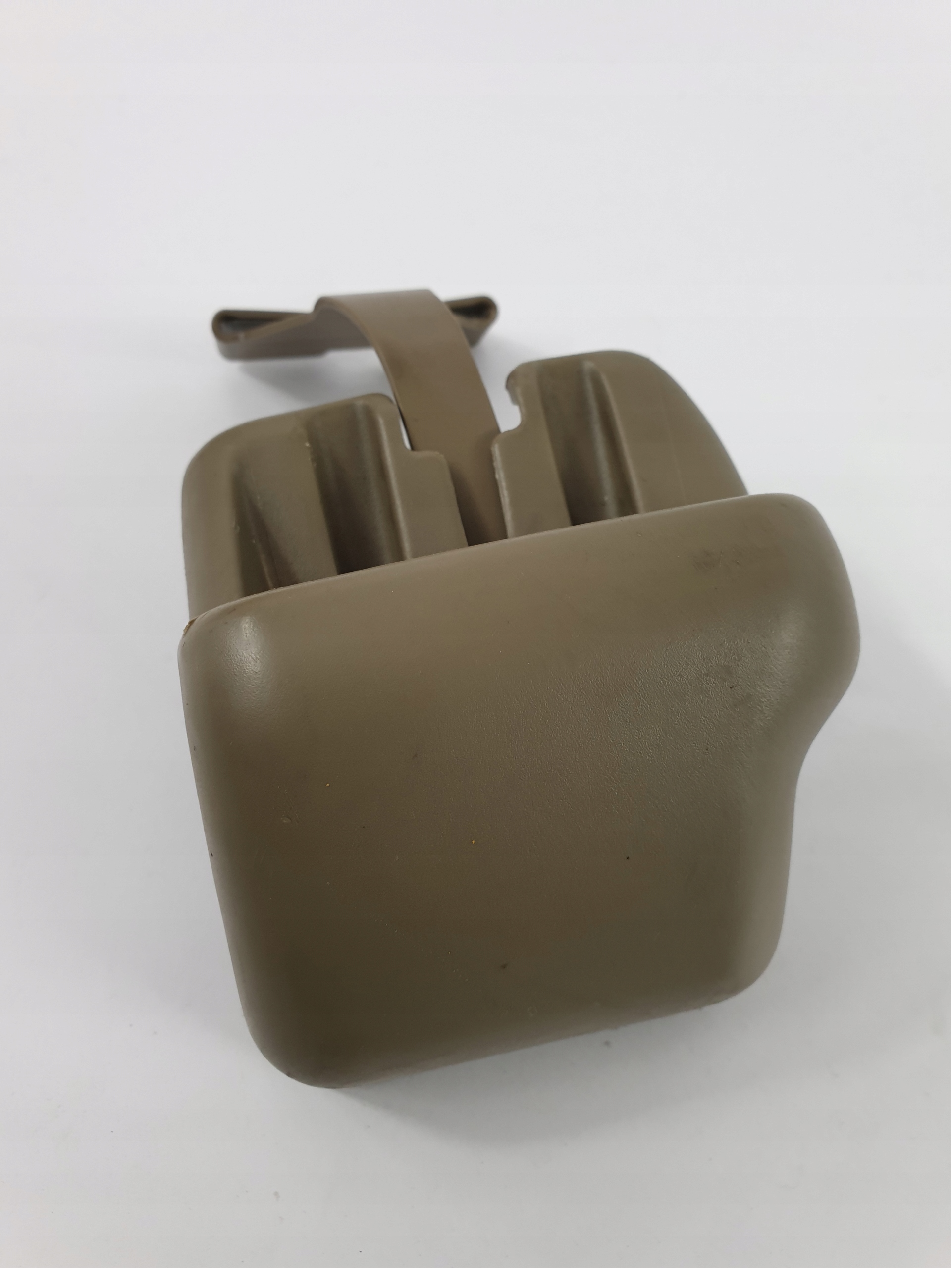 НАПРАВЛЯЮЩАЯ РЕМНЯ ЗАДНИЙ ЦЕНТР VOLVO XC90 LIFT