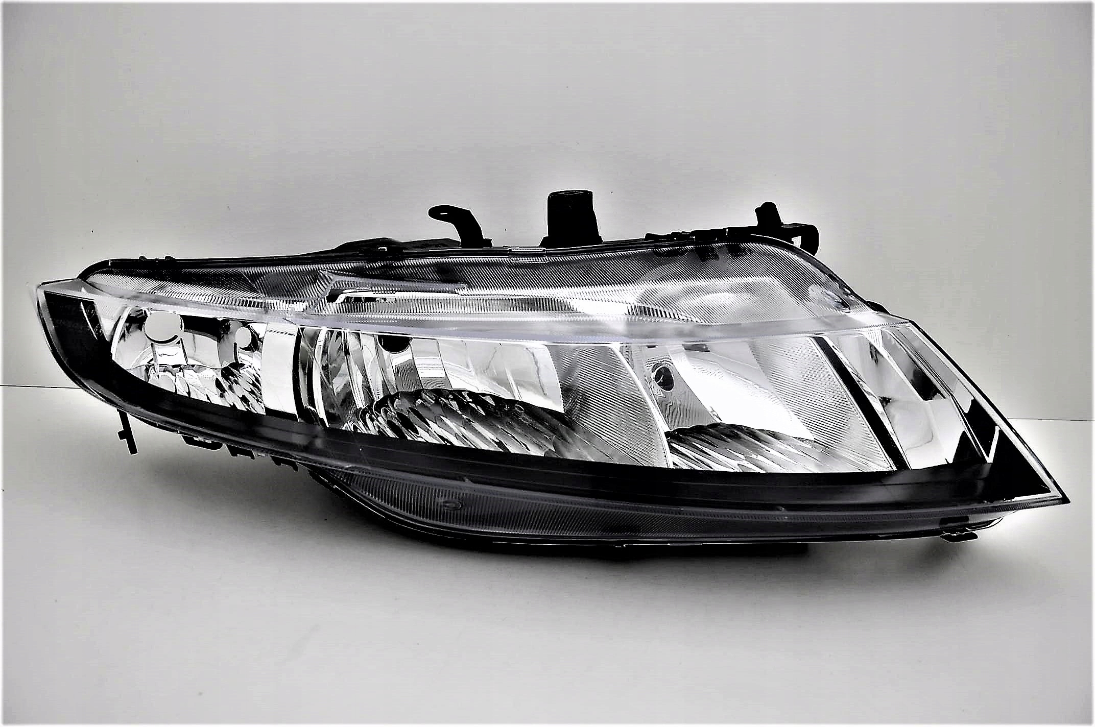 HONDA CIVIC UFO 05-11 REFLEKTOR PRAWY NOWY DEPO ^ Numer katalogowy części KL6688217-1160R-LD-EMBM