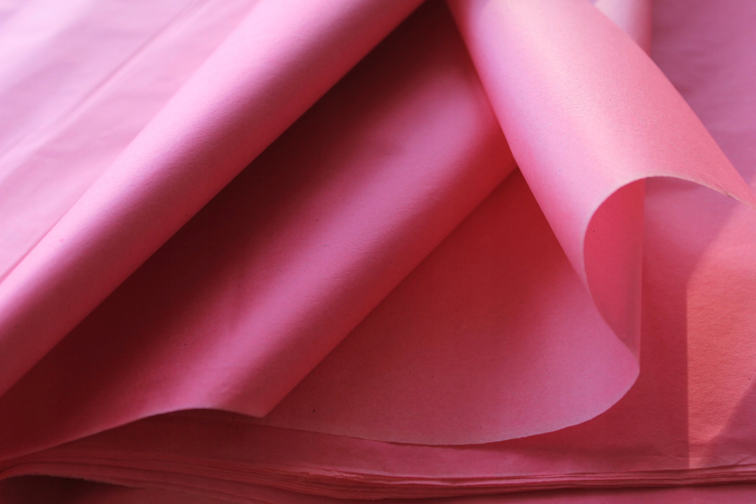 Růžový hot pink ozdobný papír 480 listů 50 x 75 cm