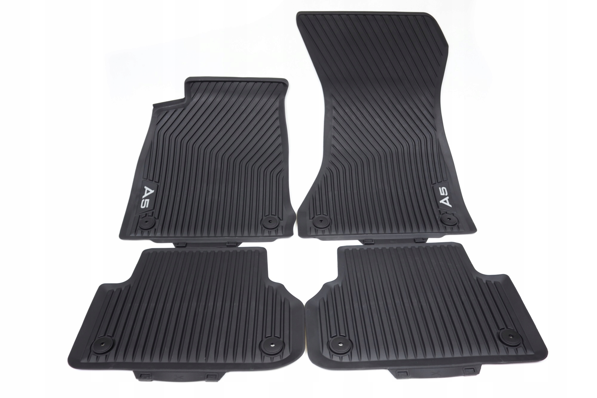 Килимки Audi OE gumowew7061501a 2 el.