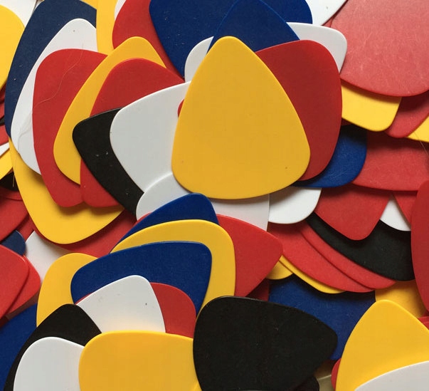 GITÁR DOBÓKOCKA TOLL / GITÁR - 20 DB