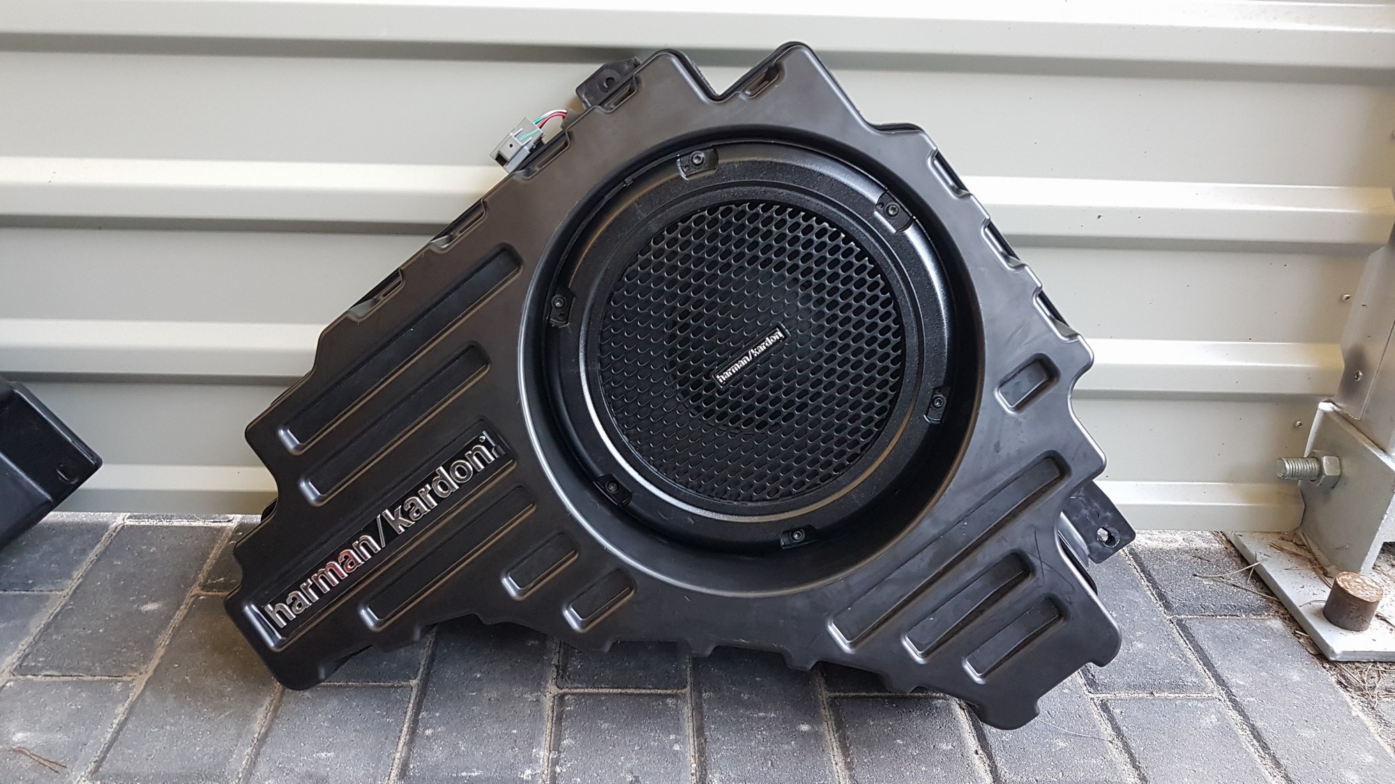 JEEP GRAND CHEROKEE WK2 SUBWOOFER HARMAN/KARDON za 300 zł z Łęczyca