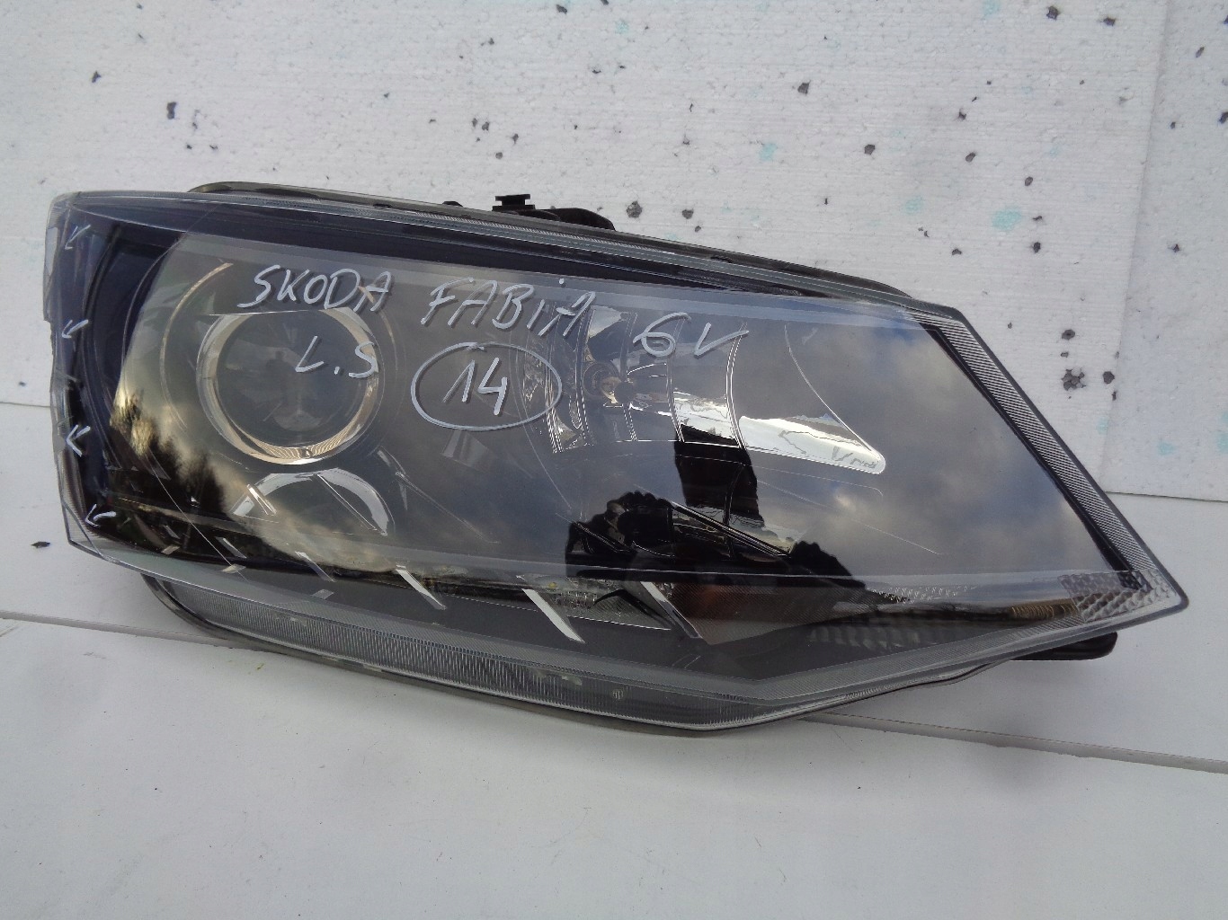 Шкода OEv1941016a фари