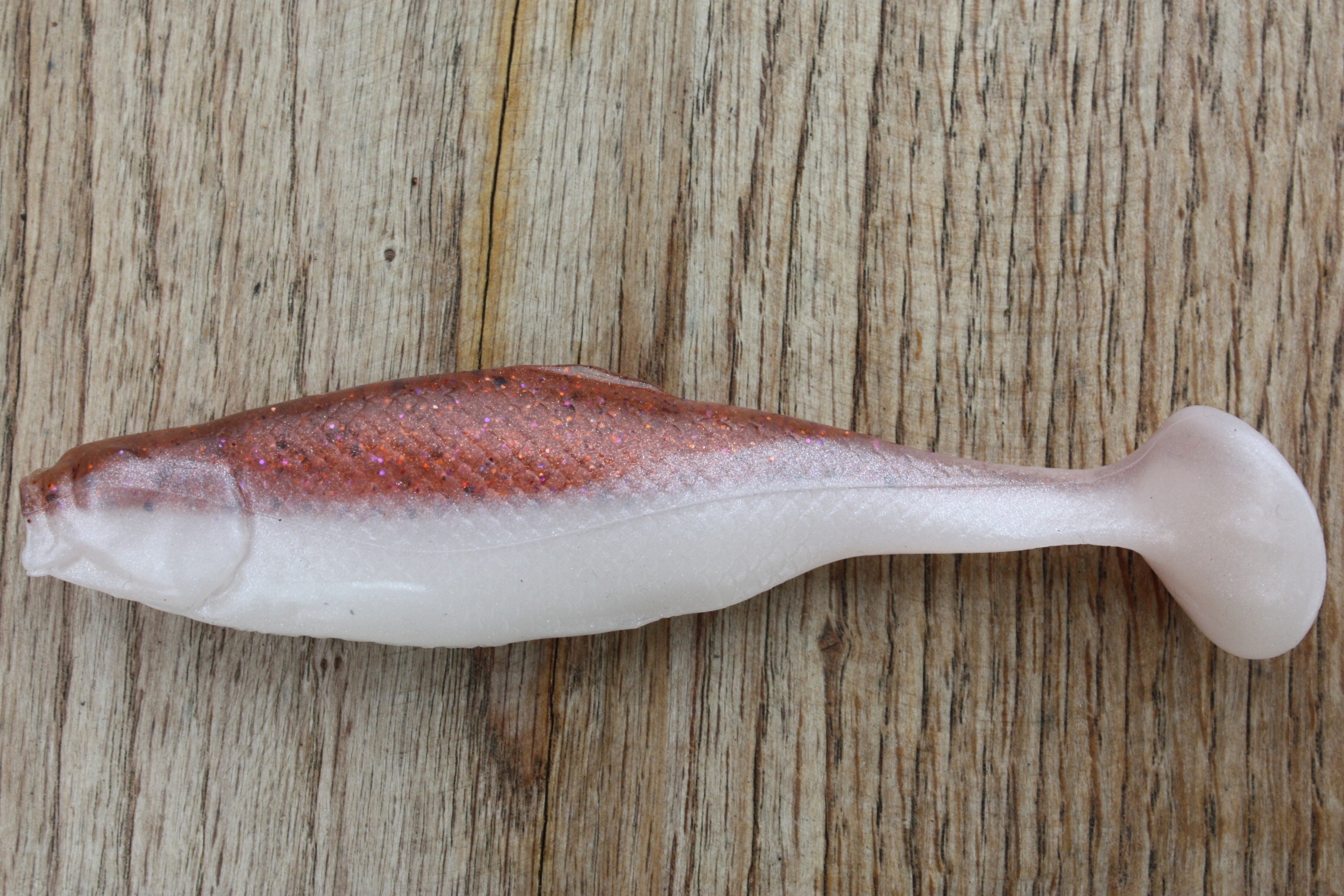 Guma Realistic Shad Matusiak Płoć 7cm nr 002