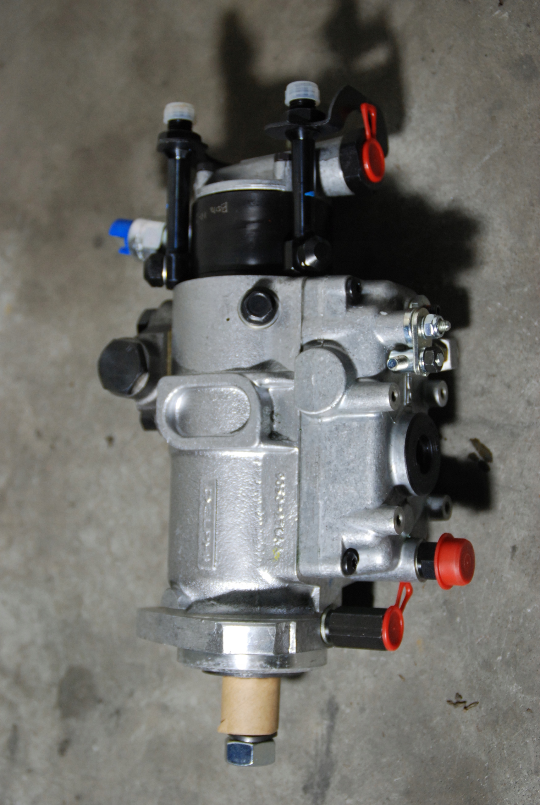 POMPA PALIWA WTRYSKOWA DIESLA PERKINS V3239F592T-3 Producent części Perkins