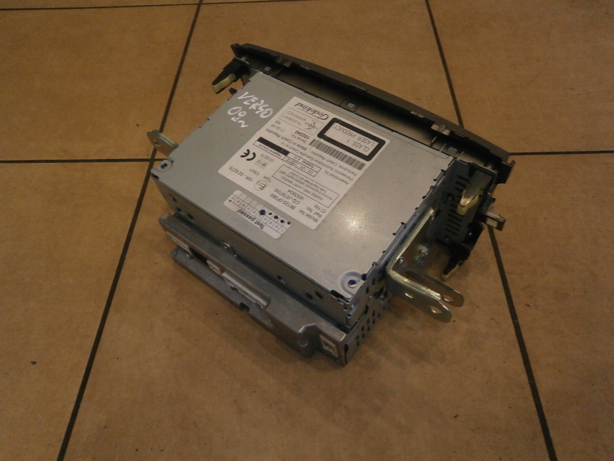 RADIO CD 86120-0F060 Toyota Verso 09- Producent części Toyota OE