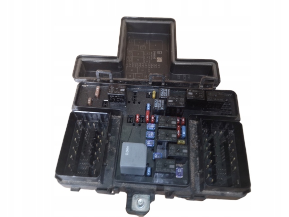 FORD MONDEO MK5 2.0 TDCI SKRZYNKA BEZPIECZNIKÓW