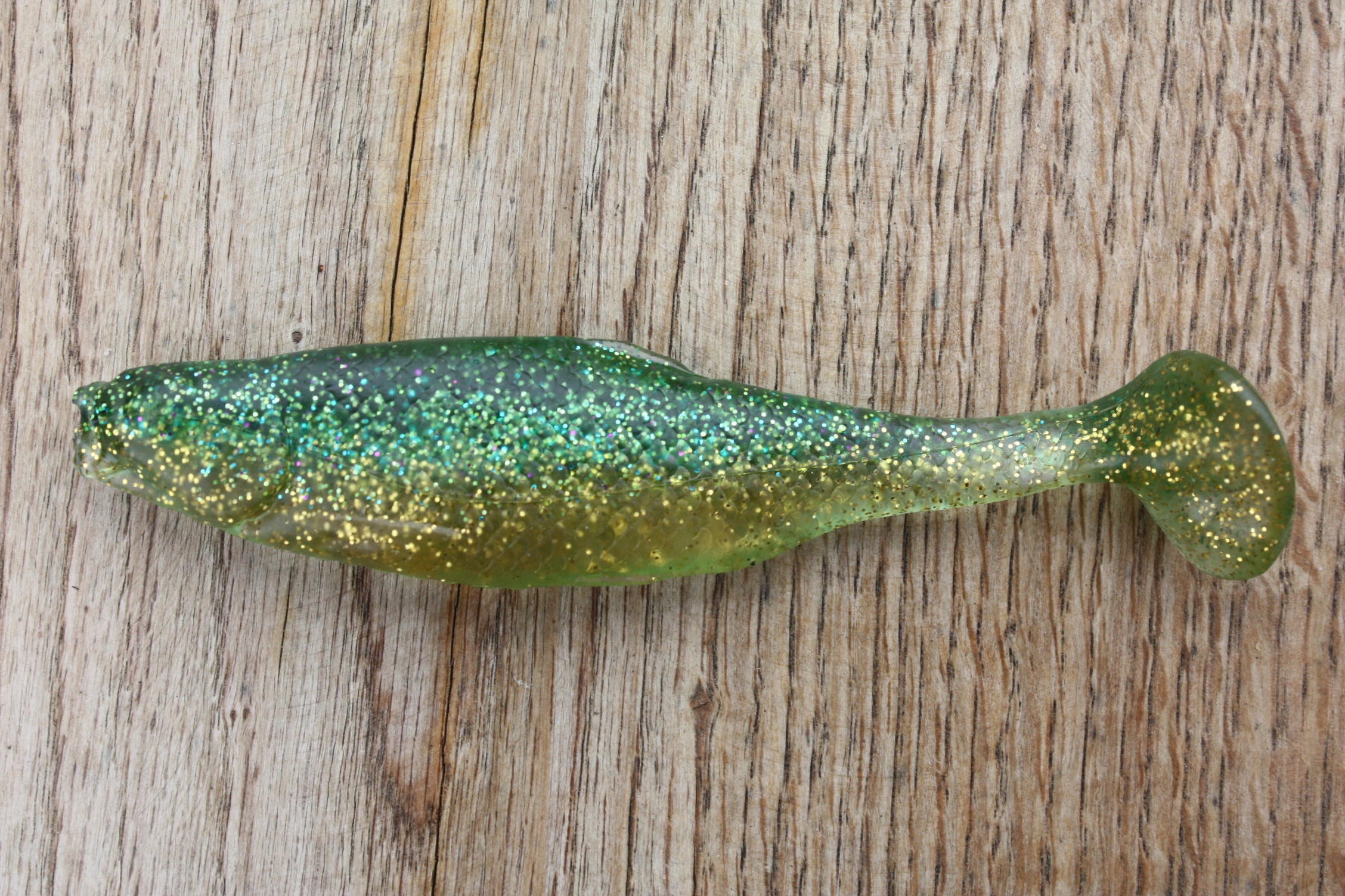 Guma Realistic Shad Matusiak Płoć 7cm nr 009