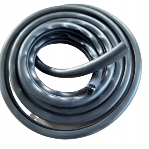 USZCZELKA DO DRZWI DRZWIOWA OPEL CORSA COMBO C L/P Numer katalogowy części 1372705080