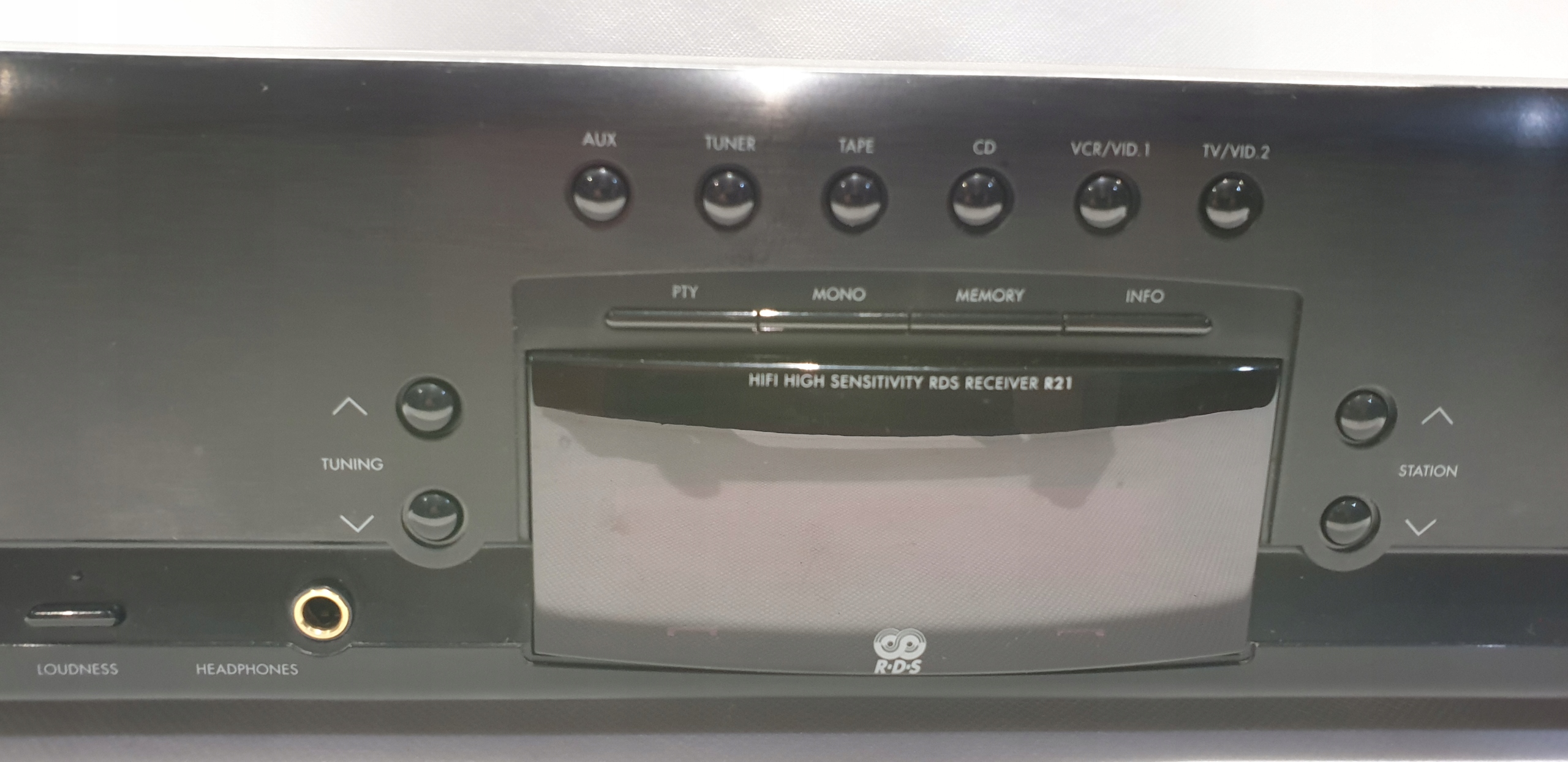 AMPLITUNER GRUNDIG R-21 Marka Grundig