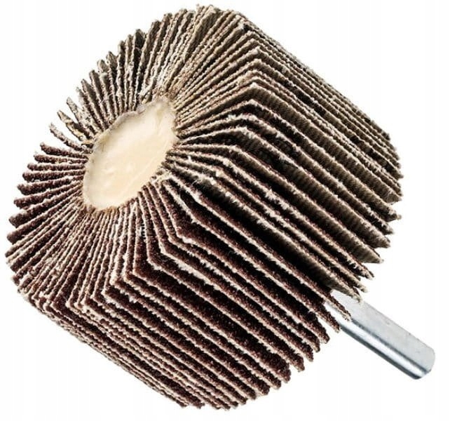 ŚCIERNICA LISTKOWA TRZPIENIOWA 25X25 P80