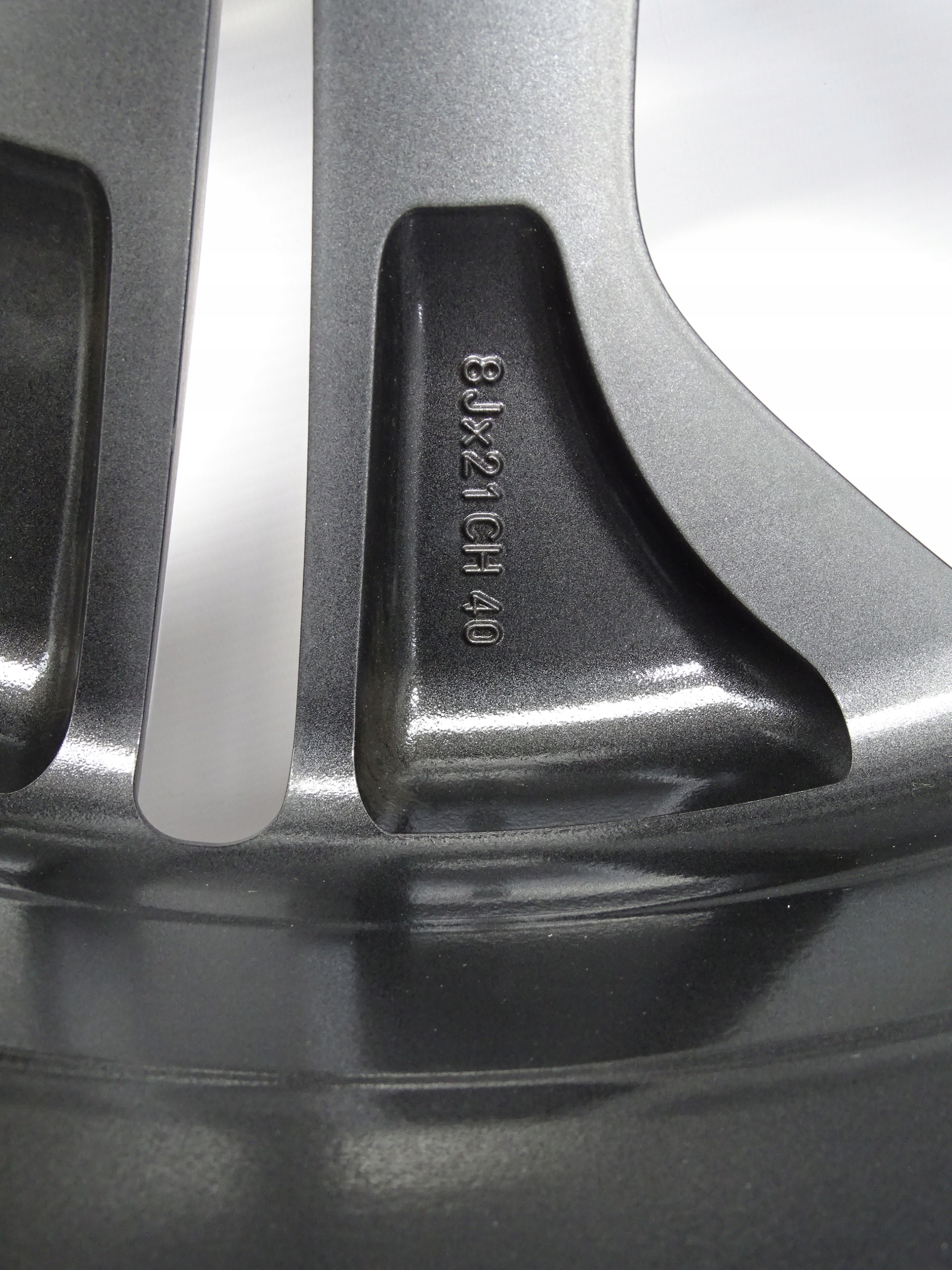 alufelga felga aluminiowa 245/45 R21 JAGUAR E-PACE Producent felg Inny