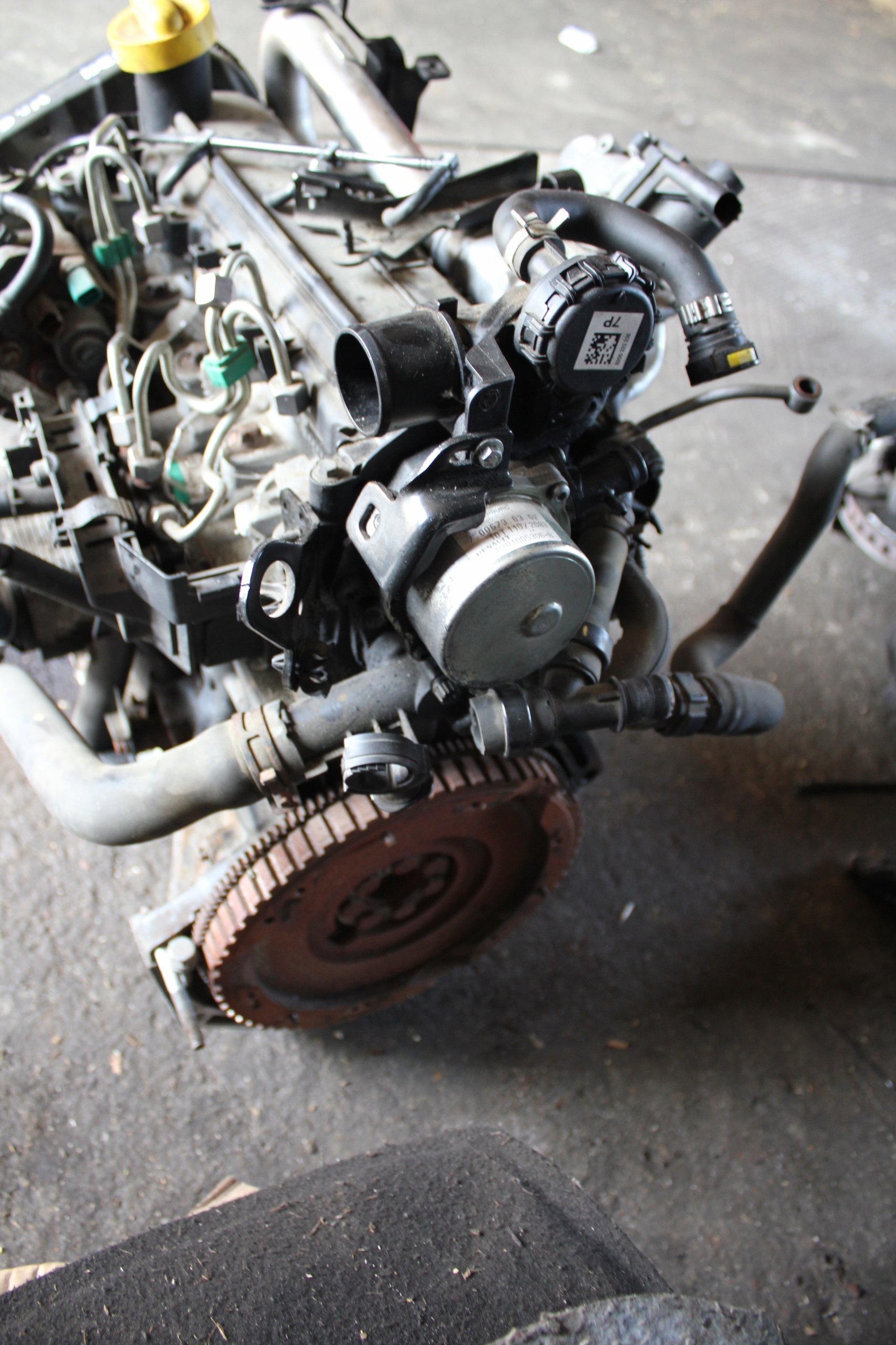 renault oe K9KT766 Двигатель