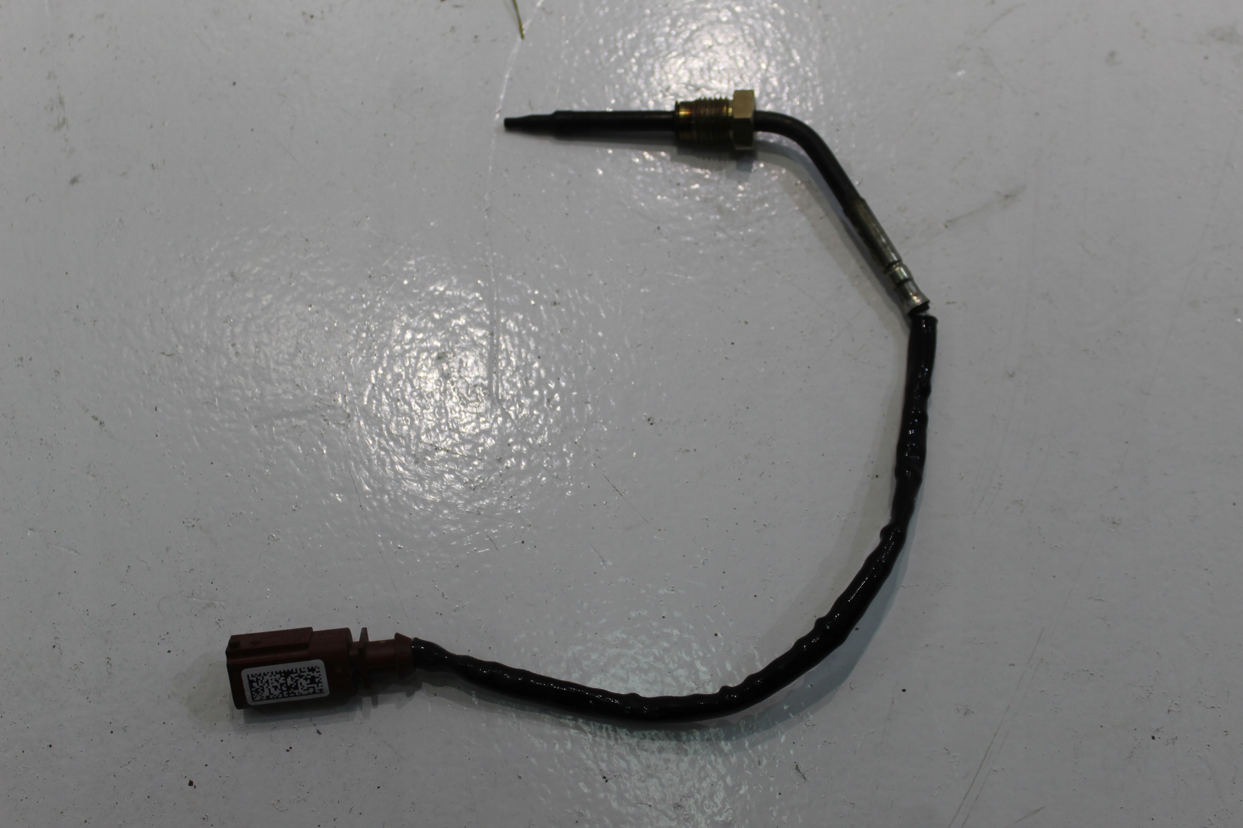 VW TOUAREG 3 CZUJNIK TEMPERATURY SPALIN 4M0906088A