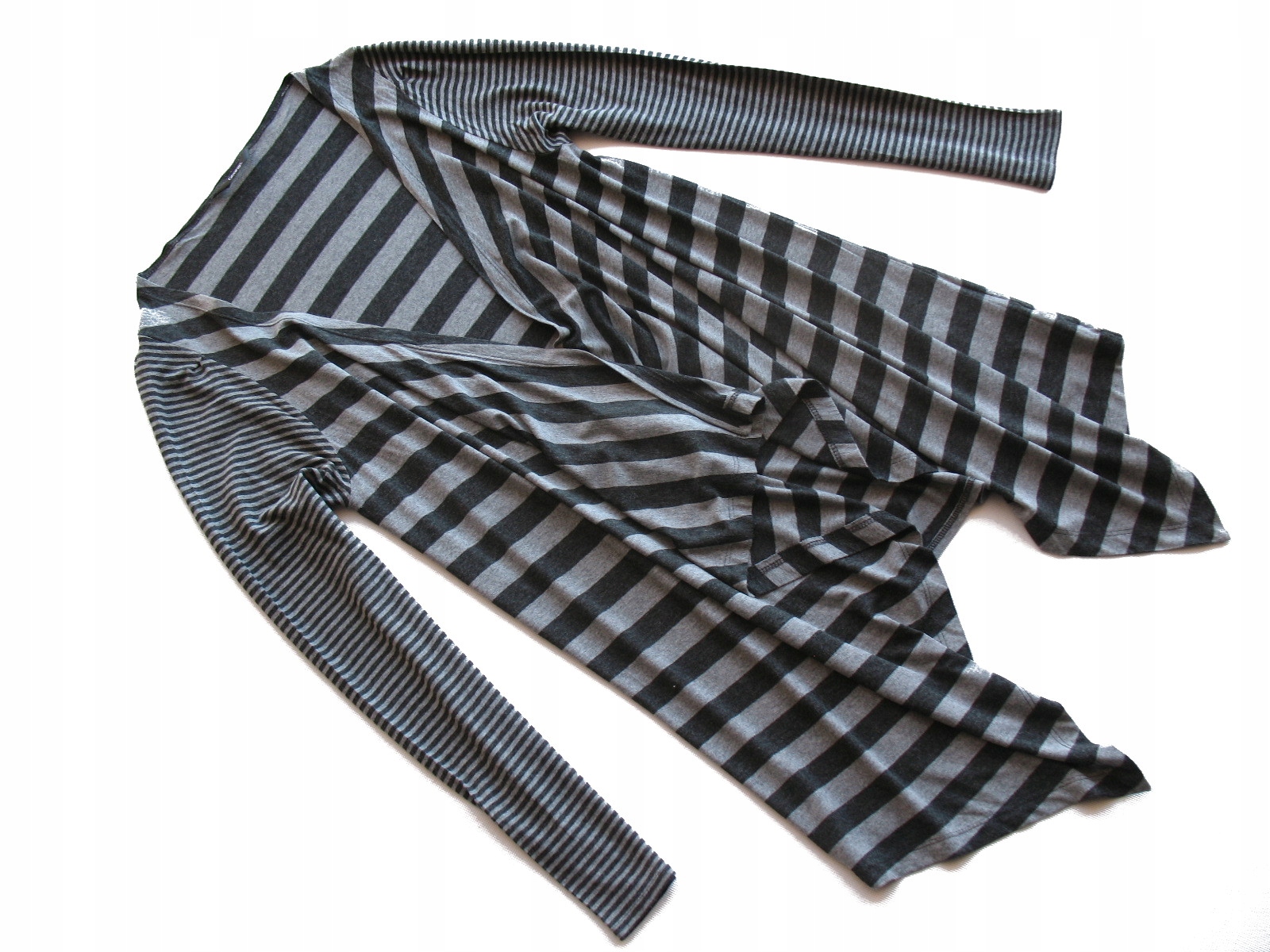 11*GEORGE___ASYMETRYCZNA NARZUTKA 40