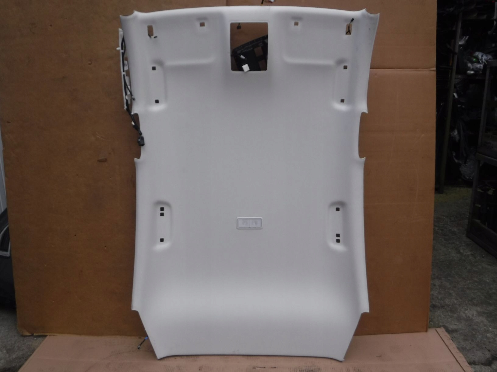 PODSUFITKA SUFIT FORD FOCUS Mk4 WERSJA 5 DRZWI