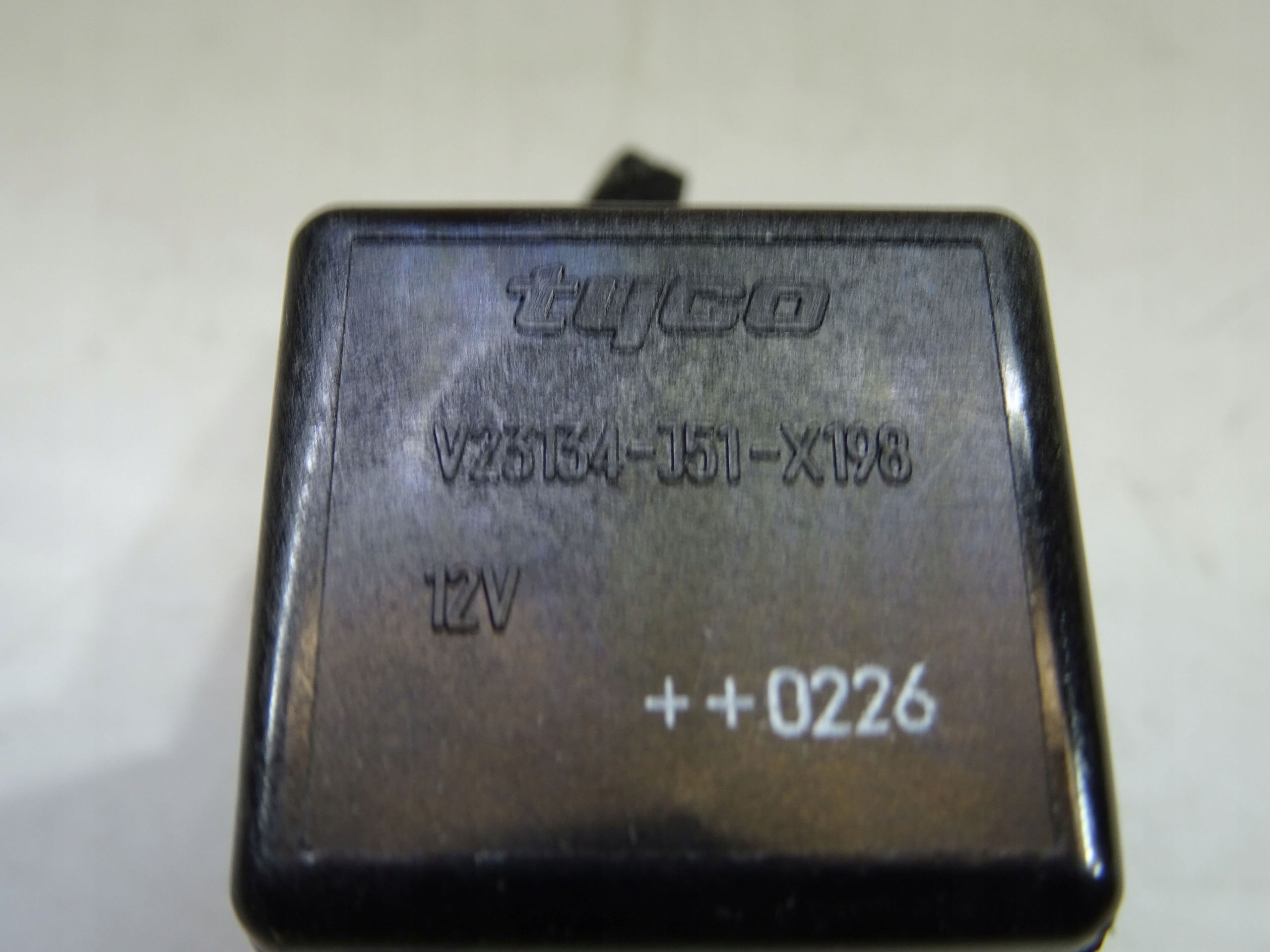 przekaźnik silnika ABS 61362306526