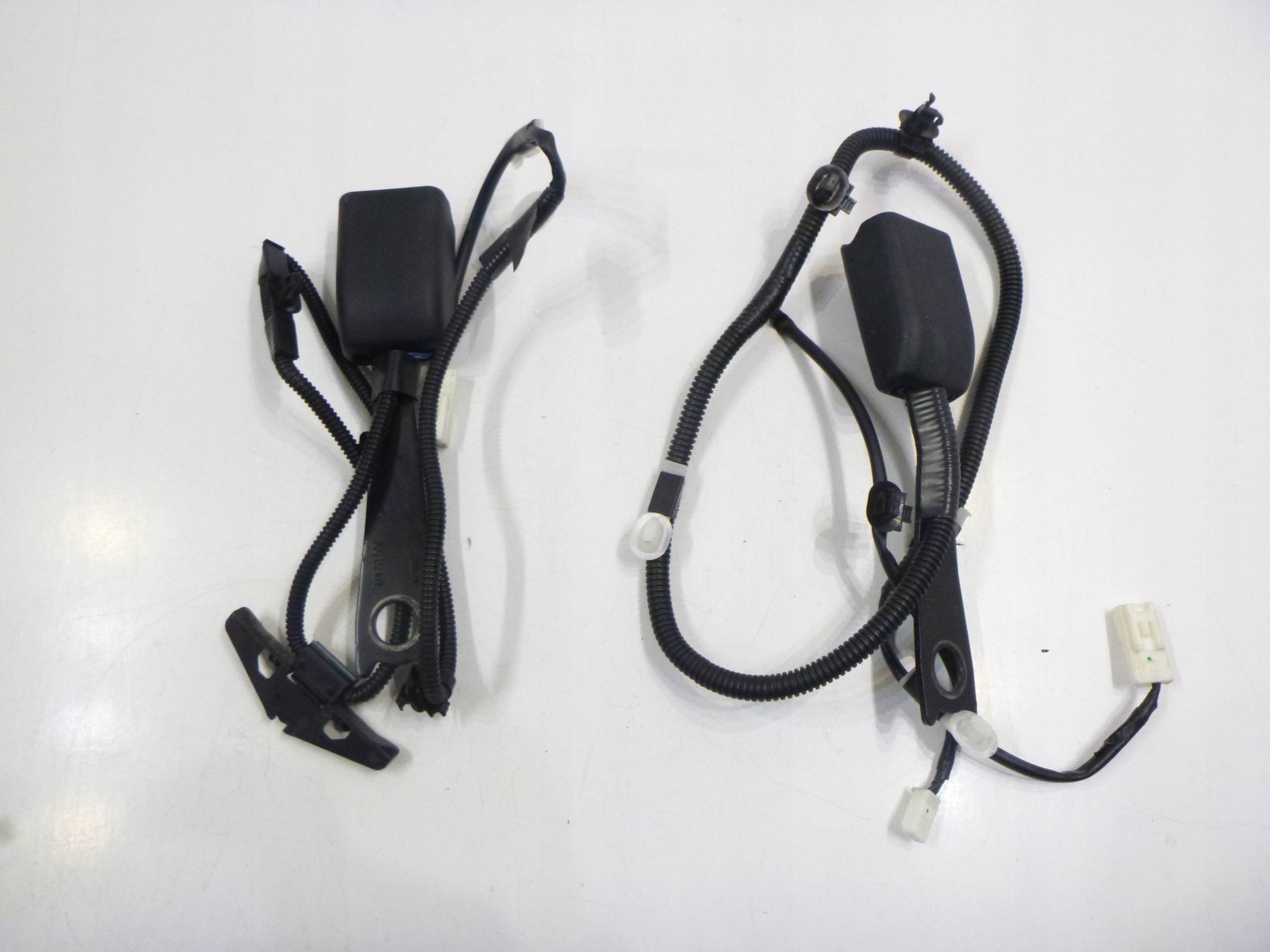 ZAPIECIE PASA BEZPIECZENSTWA FOTELA PRZOD TOYOTA YARIS III 2011- Typ samochodu Samochody osobowe