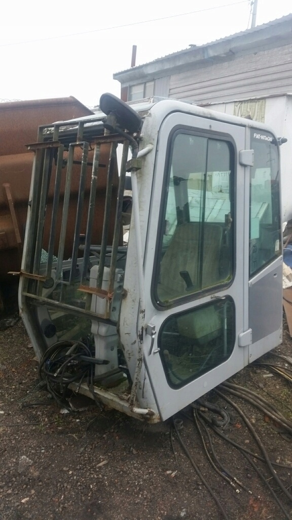 KABINA KOPARKI FIAT HITACHI FH150 1998R