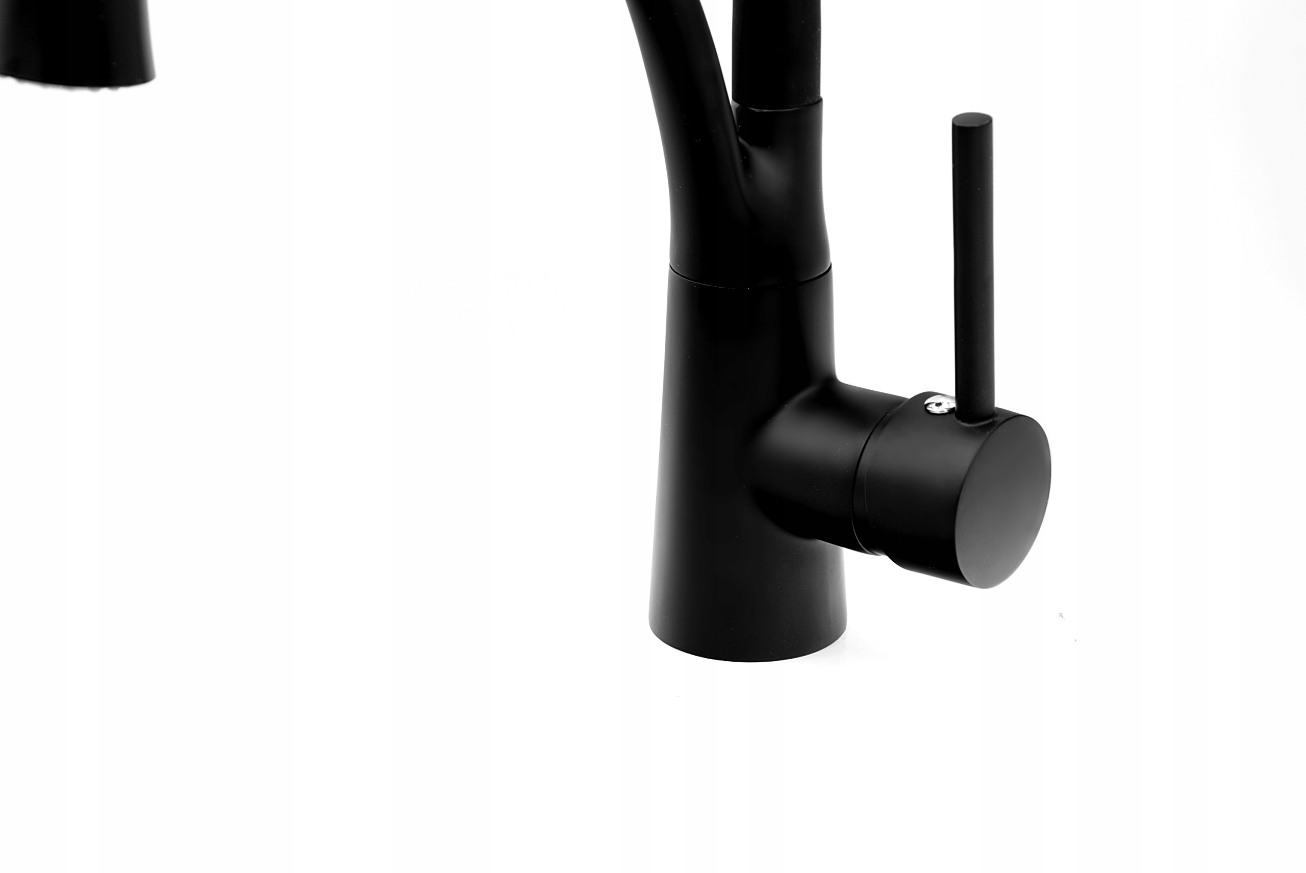 NEXO CZARNA BATERIA KUCHENNA Z WYCIĄGANĄ WYLEWKĄ Linia NEXO