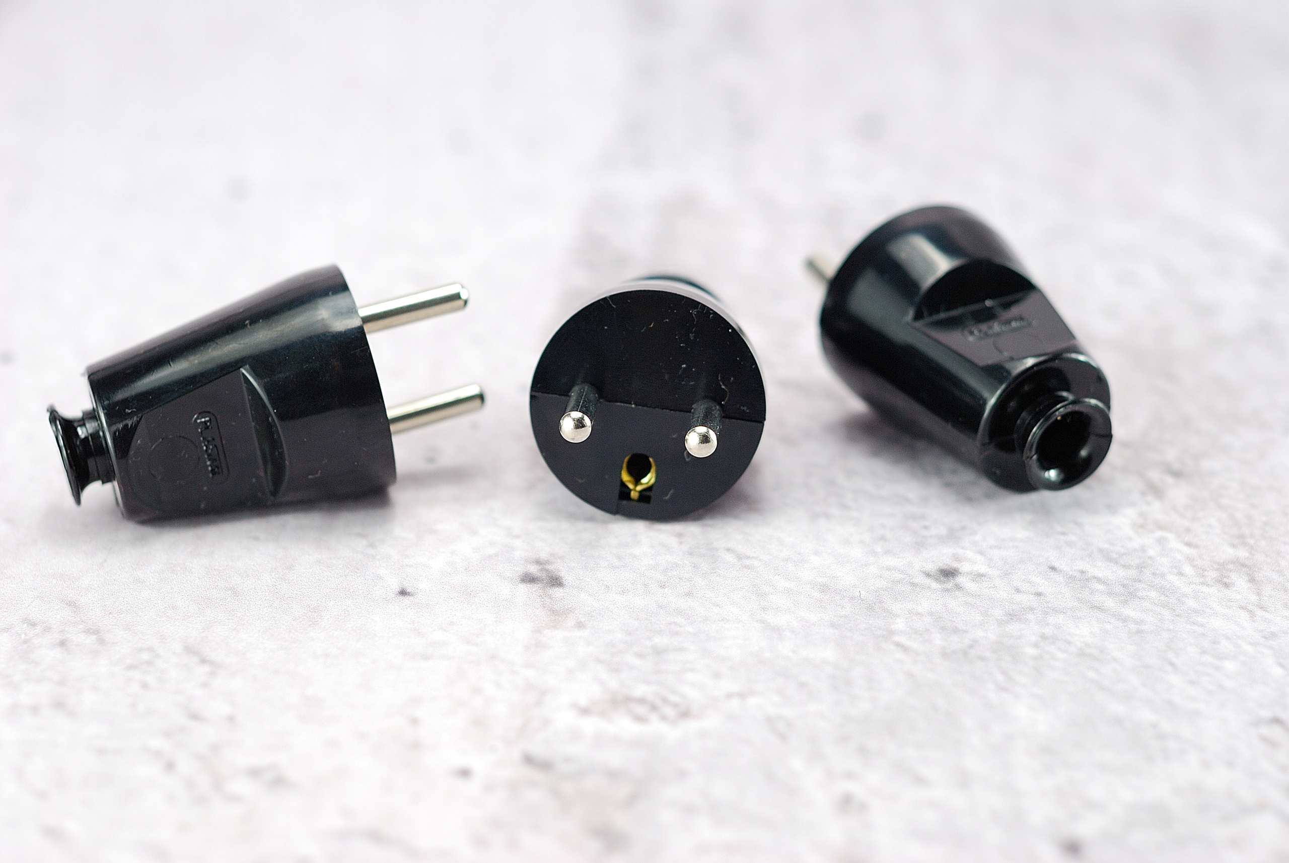 wtyczka czarna 230V 16A LOFT design retro jakość Marka Apmal