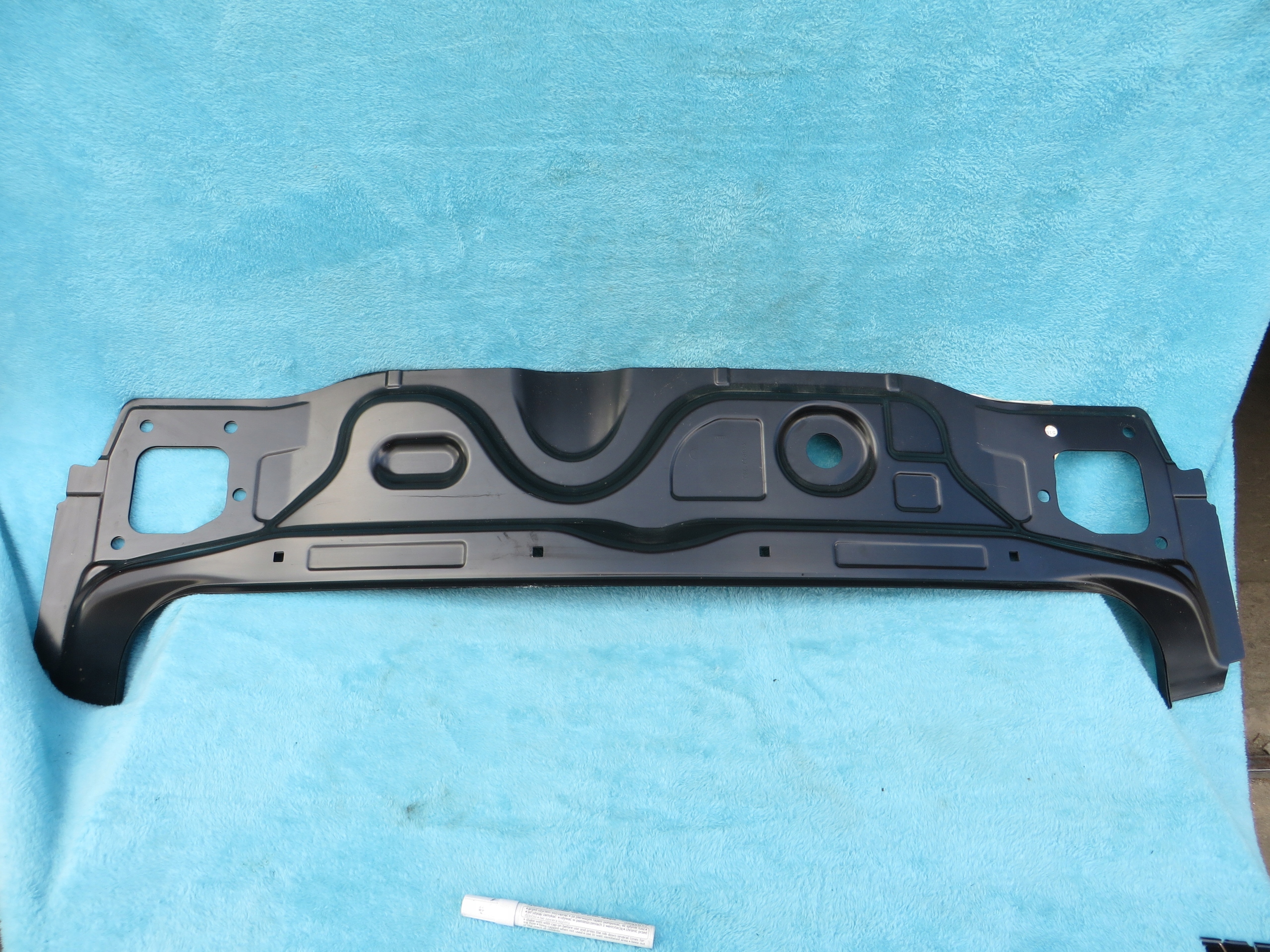 AUDI A6 C7 4G9 KOMBI ŚCIANA TYLNA PAS TYLNY NOWA