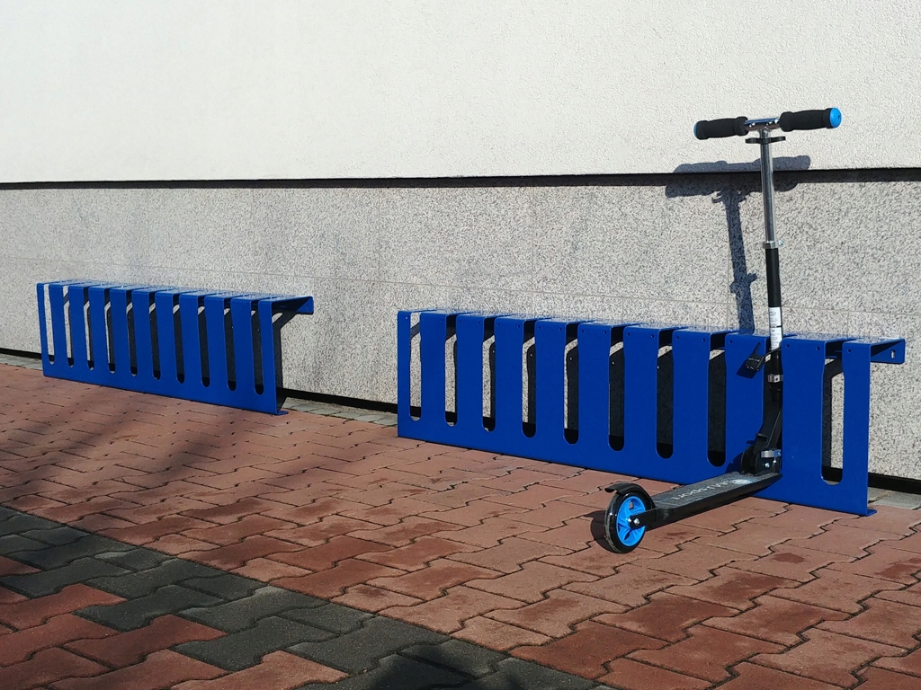 STOJAK NA HULAJNOGI Z MOŻLIWOŚCIĄ ZAPIĘCIA HB10 Model hb10