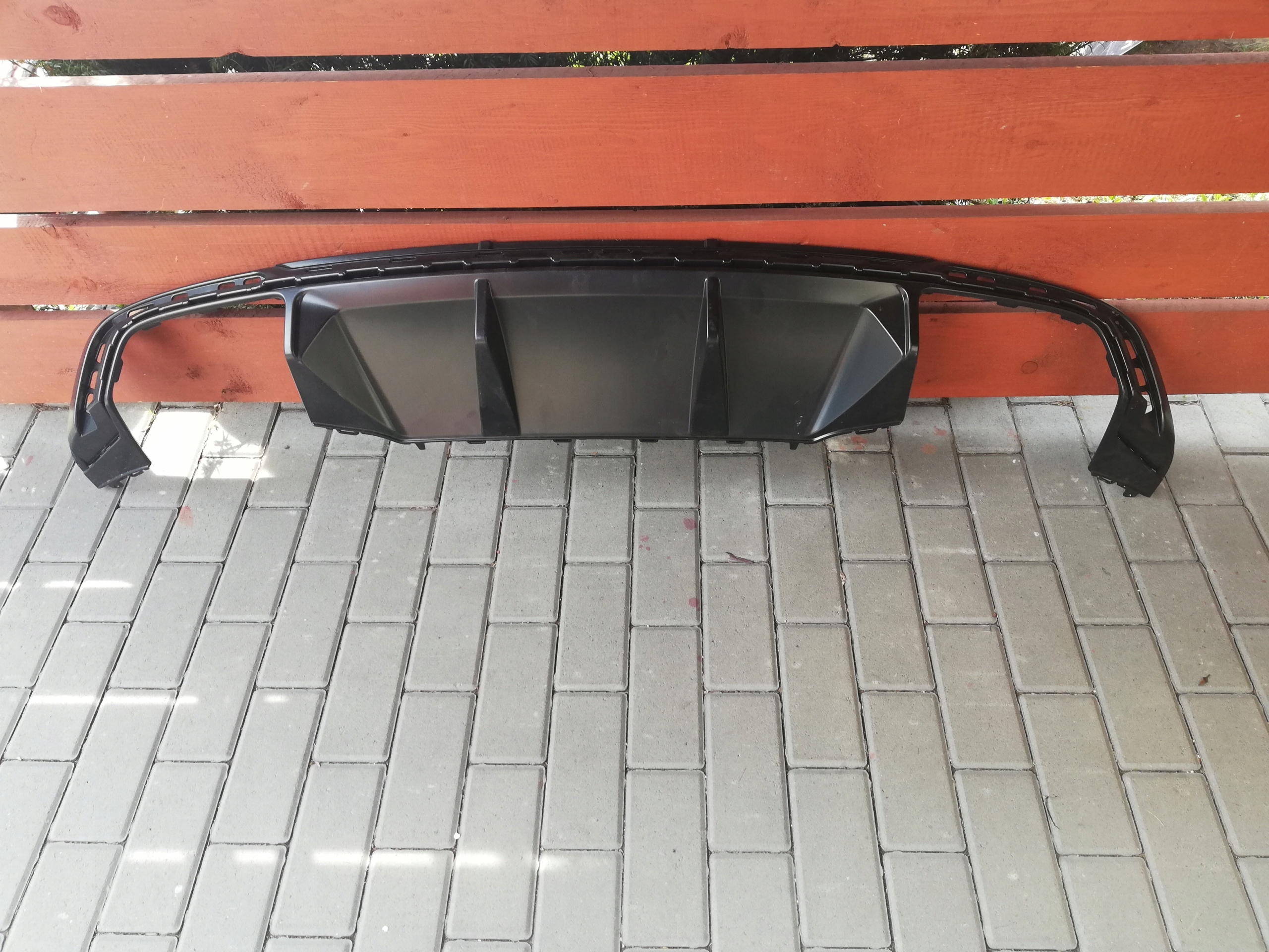 ЗАДНІЙ ДИФУЗОР AUDI TTS 8S0 17-18R