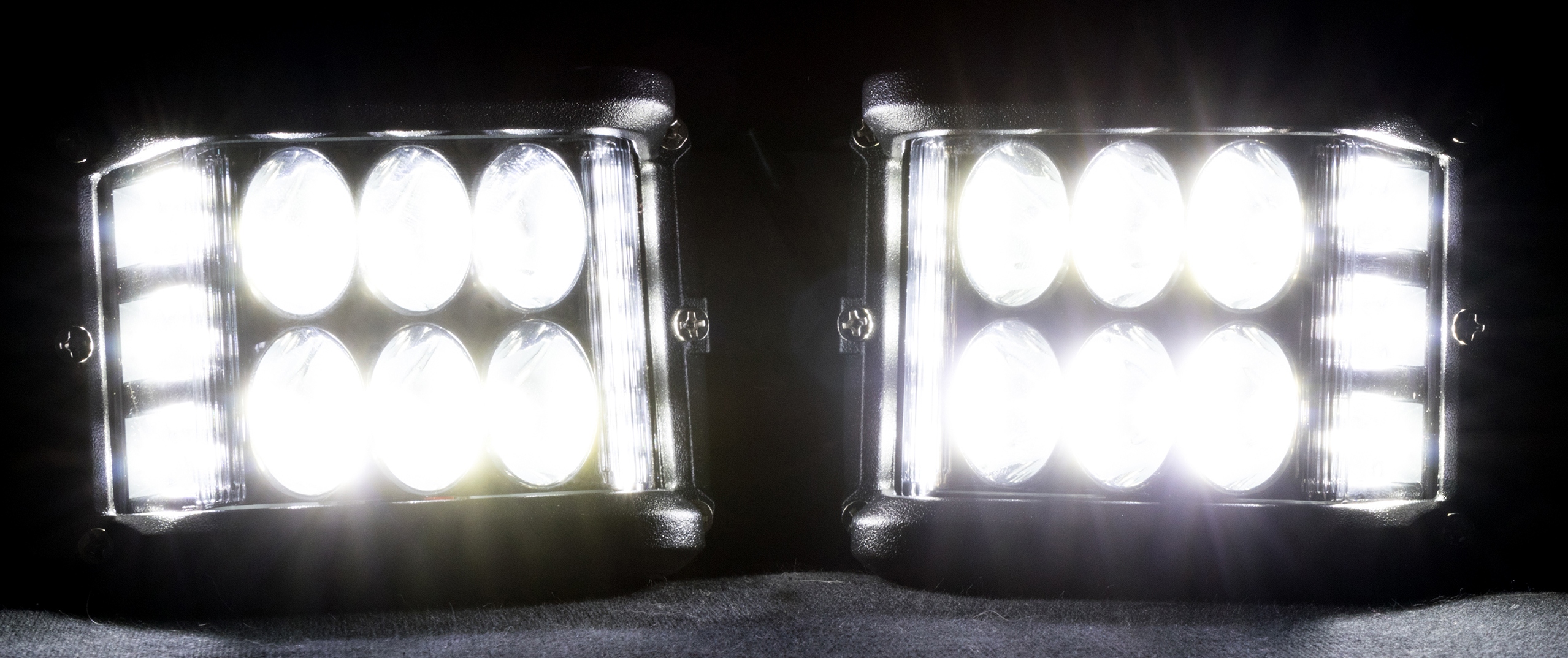 2x LAMPA ROBOCZA LED HALOGEN doswietlenie zakret Parts manufacturer Other