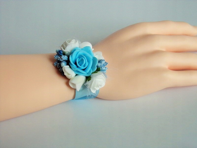 K 15 C * Kotylion bukiecik na rękę ślub studniówka Kolor dominujący wielokolorowy