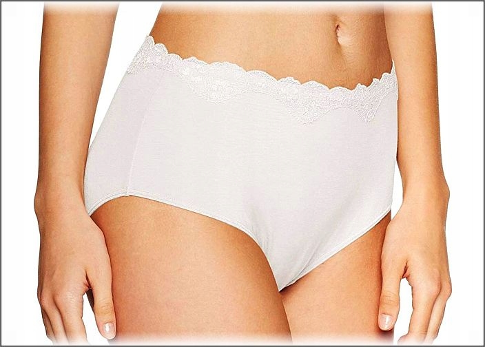 TRIUMPH TOUCH OF MODAL SHORT SZORTY 40 ( L ) Płeć kobieta