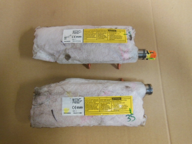 подушка боковое RH LH Compass II 17-