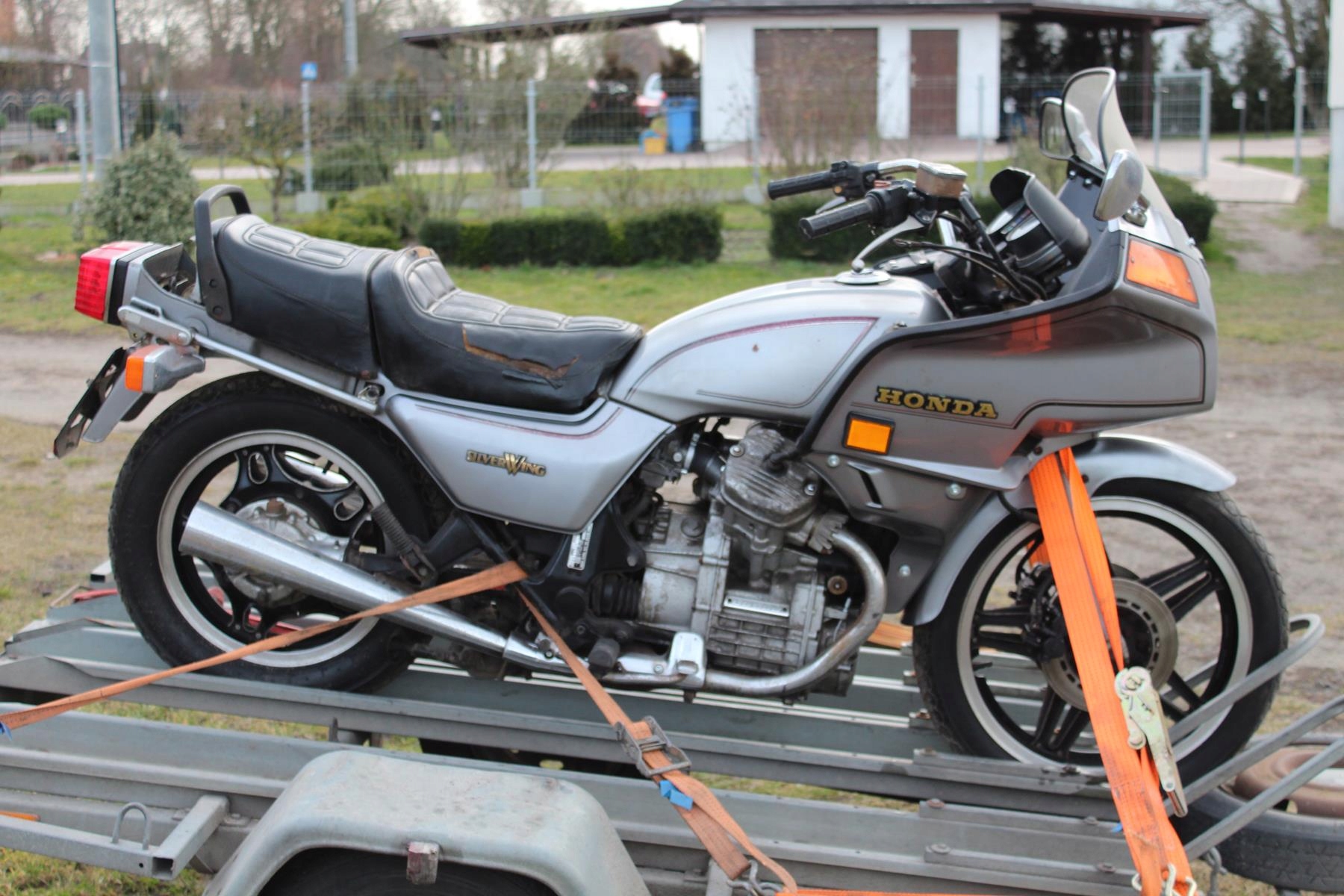 HONDA GL500 SILVER WING TERMOSTAT OBUDOWA PRZEWODY Producent Honda OE