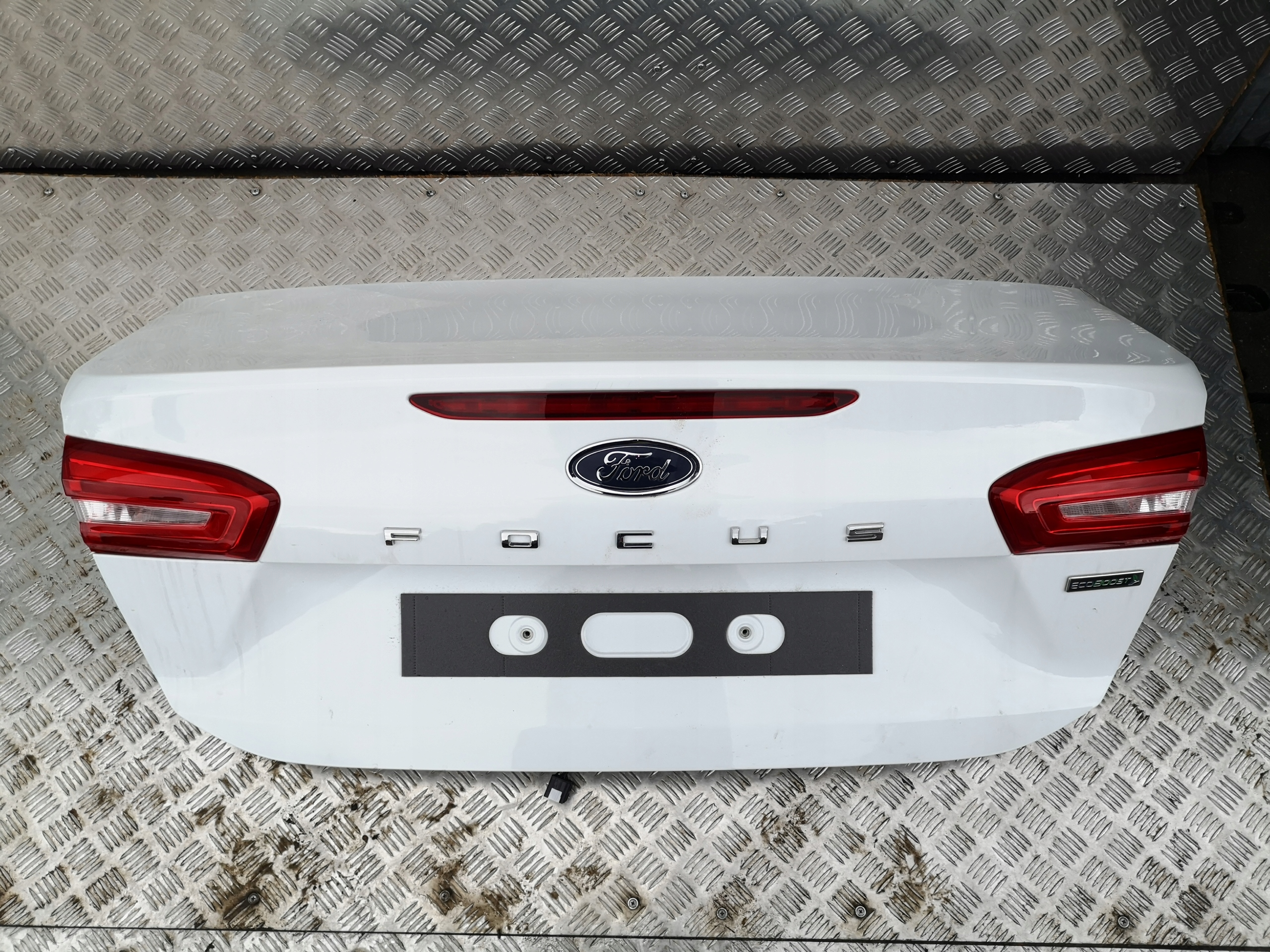 FORD FOCUS MK4 SEDAN KLAPA BAGAŻNIKA