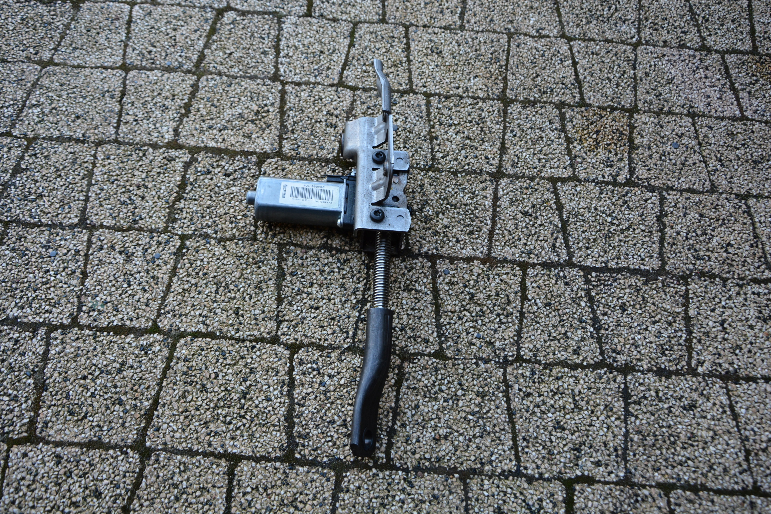 ДВИГАТЕЛЬ РЕГУЛИРОВКИ СИДЕНЬЯ VW TOUAREG 984686104